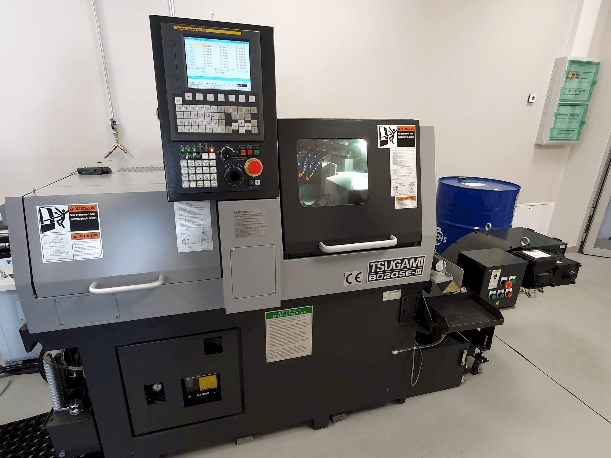 Makine TSUGAMI B0205E-III - Önden görünüm