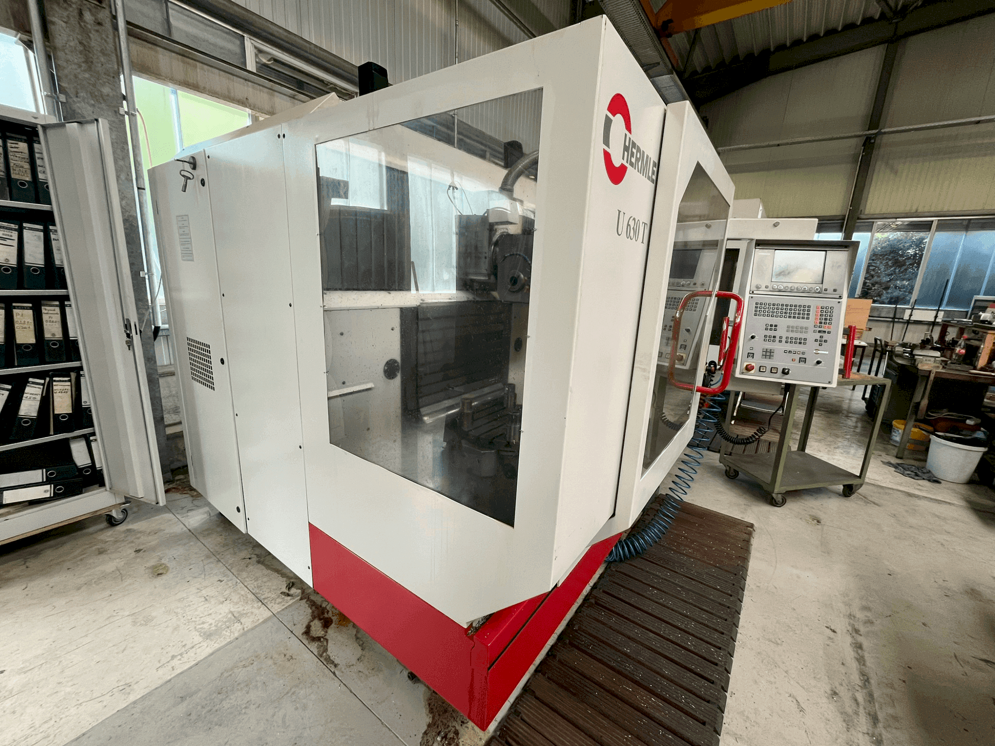 Makine HERMLE U 630 T - Önden görünüm