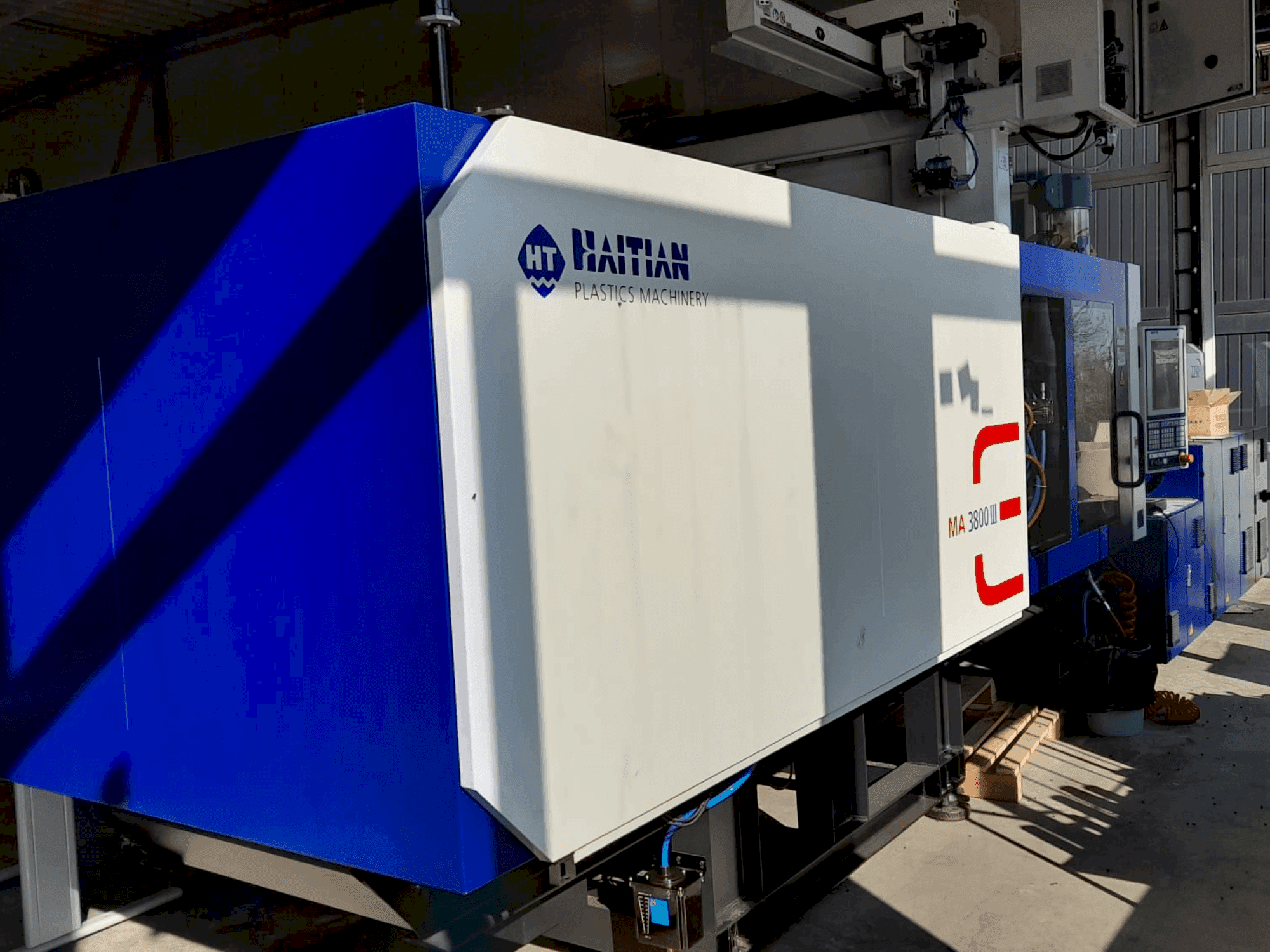 Makine HAITIAN MA 3800 III - Önden görünüm
