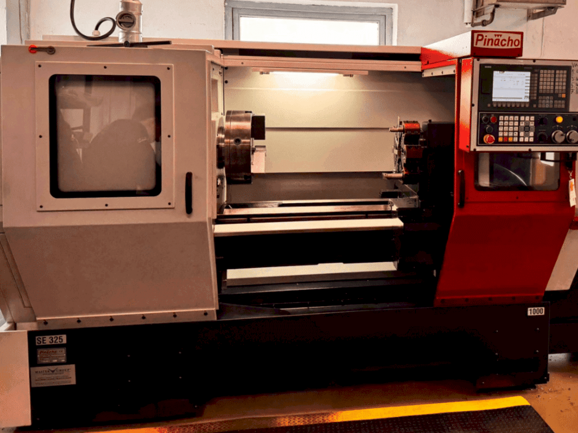 Makine Pinacho SE325 - Önden görünüm