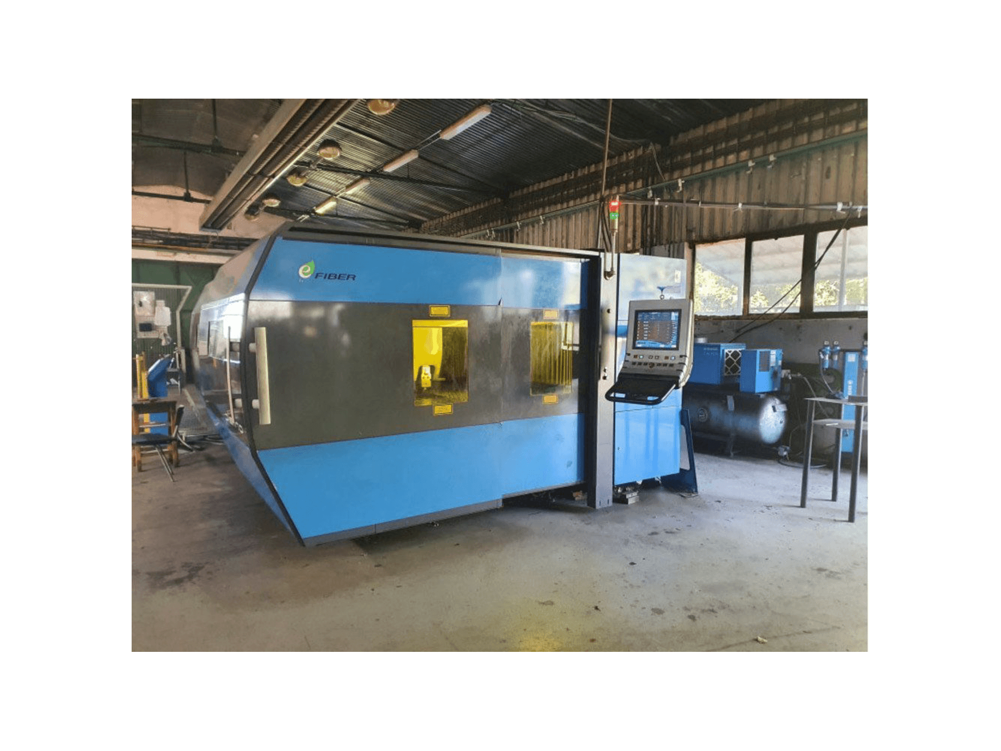 Makine Prima Power Platino Fiber - Önden görünüm