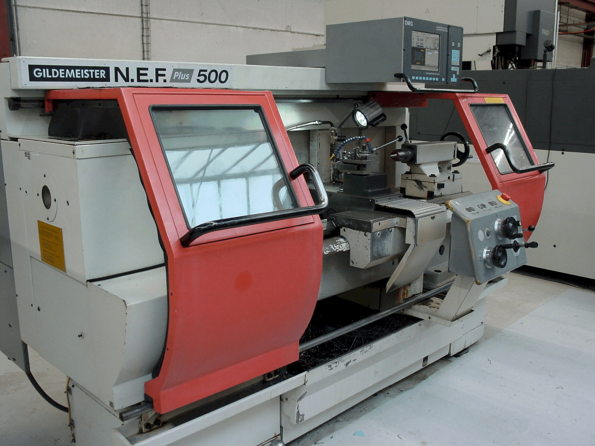 Makine Gildemeister NEF Plus 500 - Önden görünüm