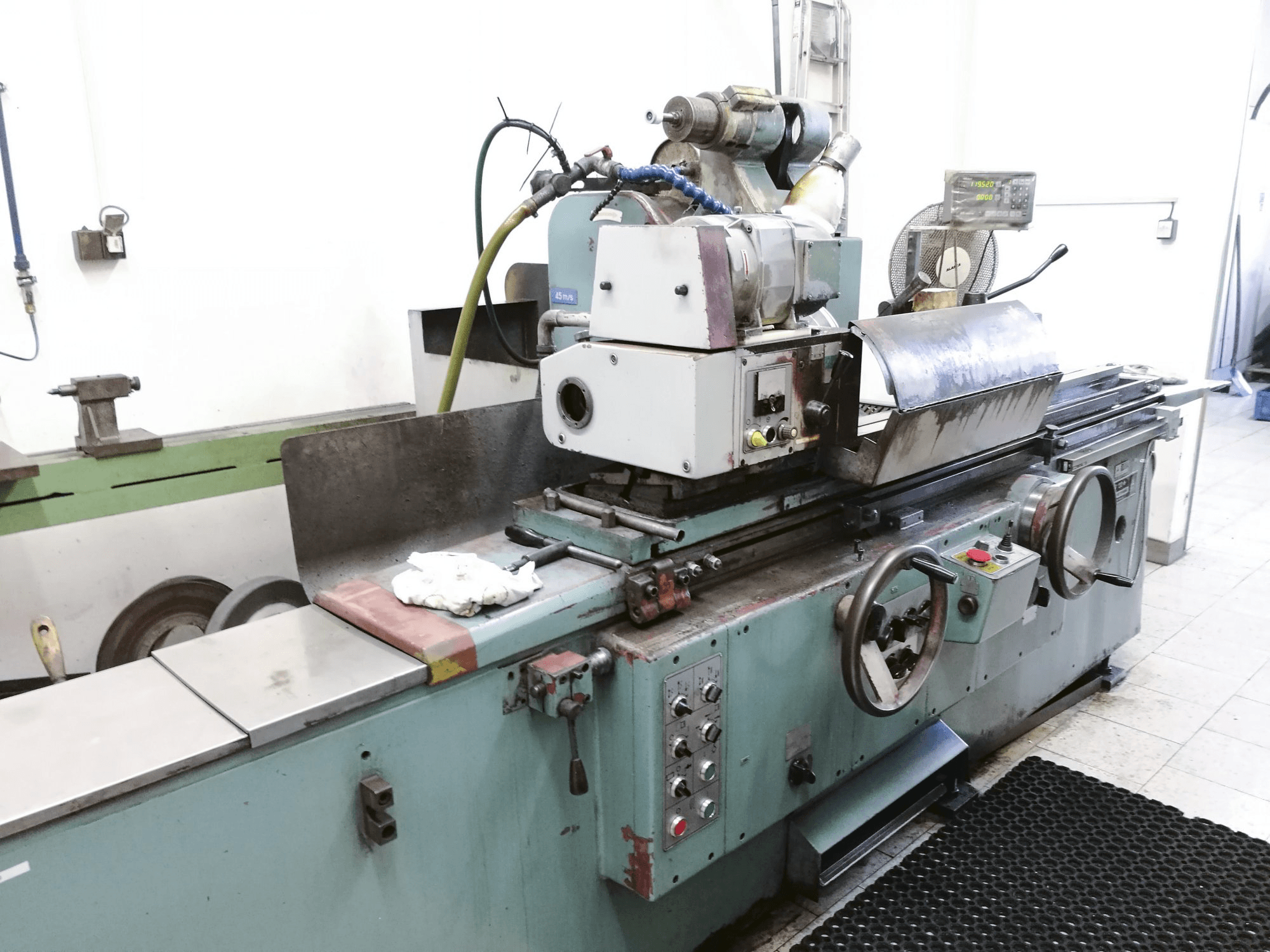 Makine TOS - Sol görünüm BHU 32A/1000