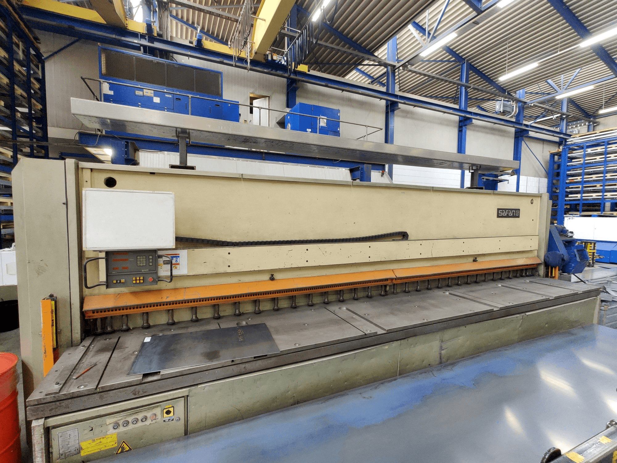 Makine Safan HVR610-10 - Önden görünüm