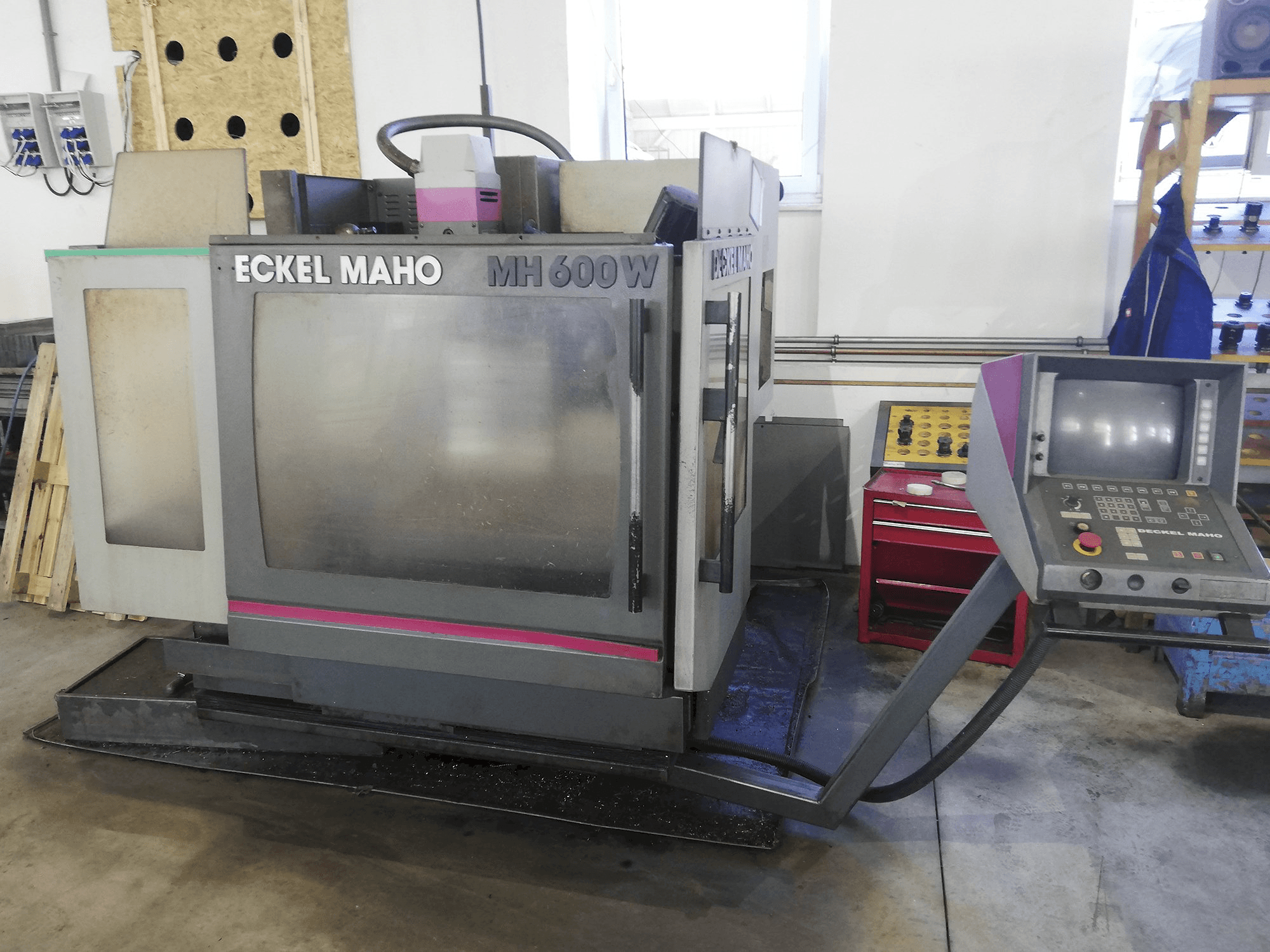 Makine DECKEL MAHO - Önden görünüm MH 600 W