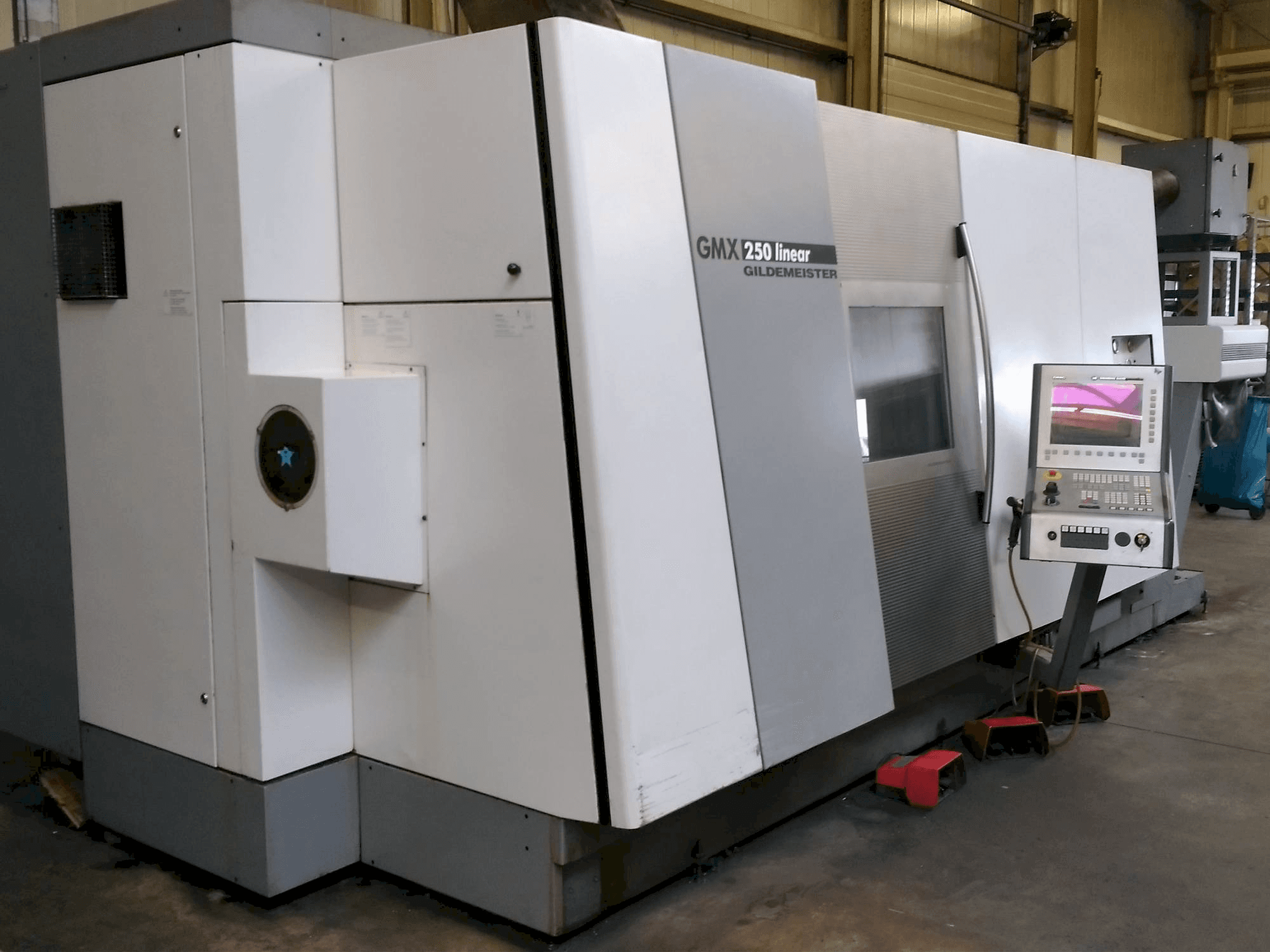 Makine Gildemeister GMX 250 linear - Önden görünüm