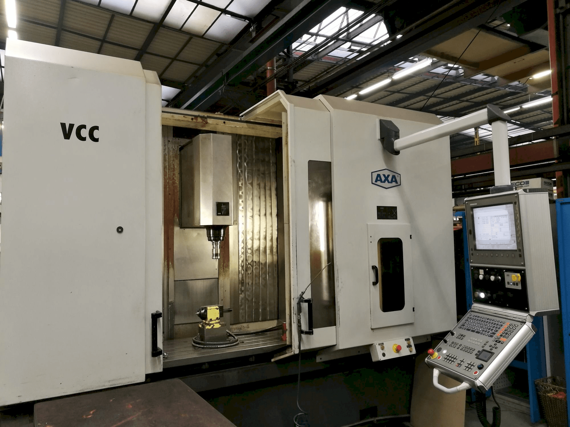 Makine AXA VCC 1200 - Önden görünüm