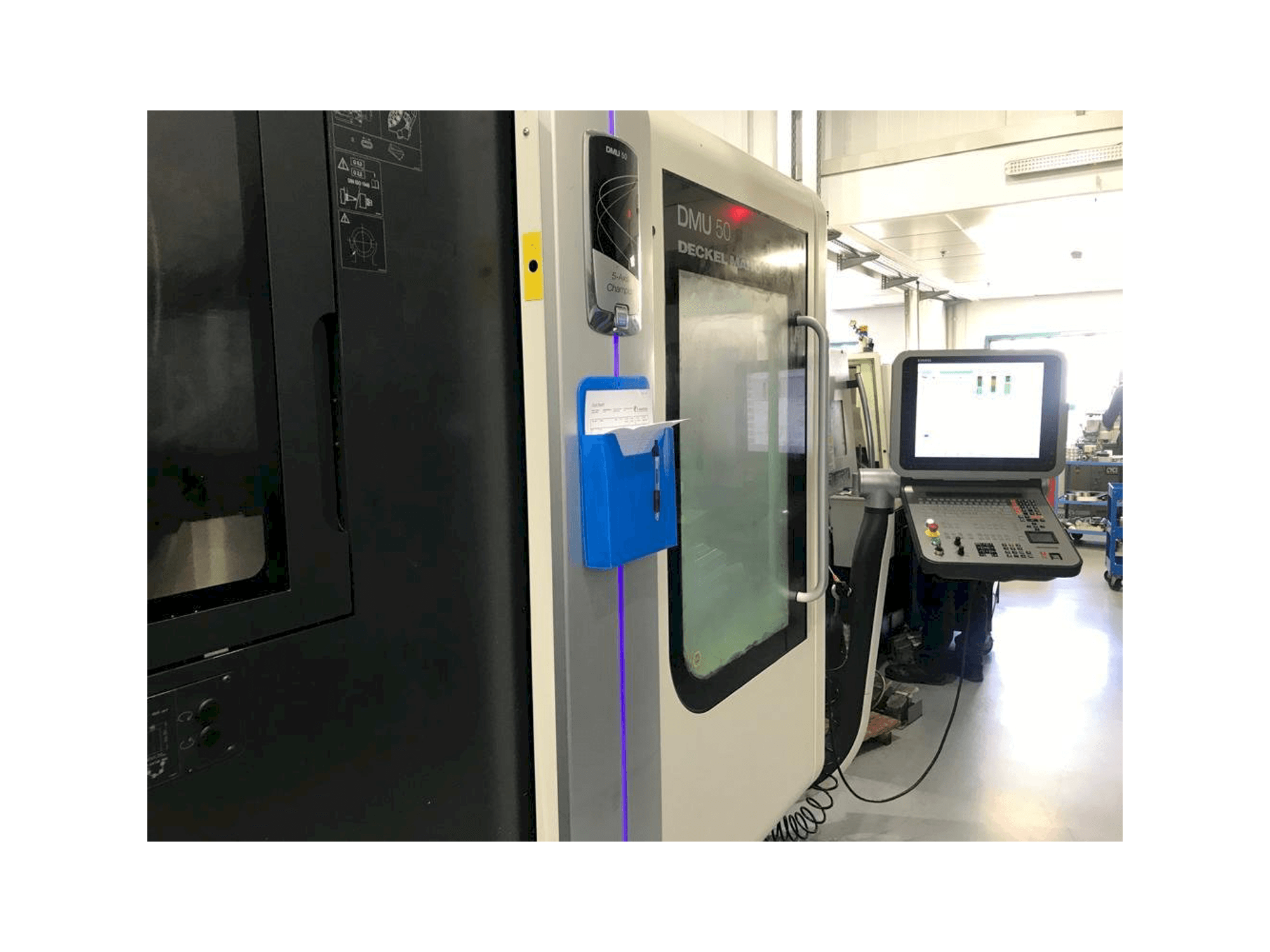 Makine DMG Mori Seiki DMU 50 - Önden görünüm