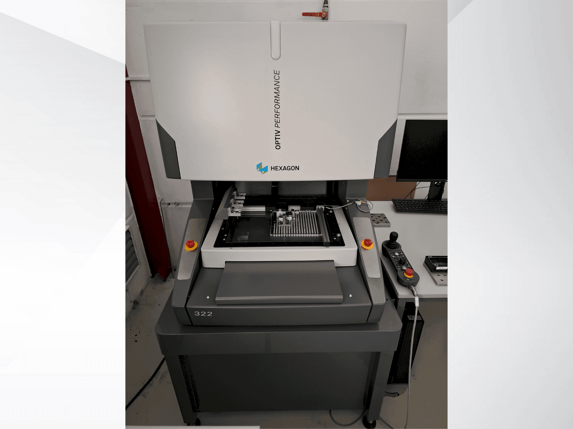 Makine Hexagon Optiv Performance 322 - Önden görünüm