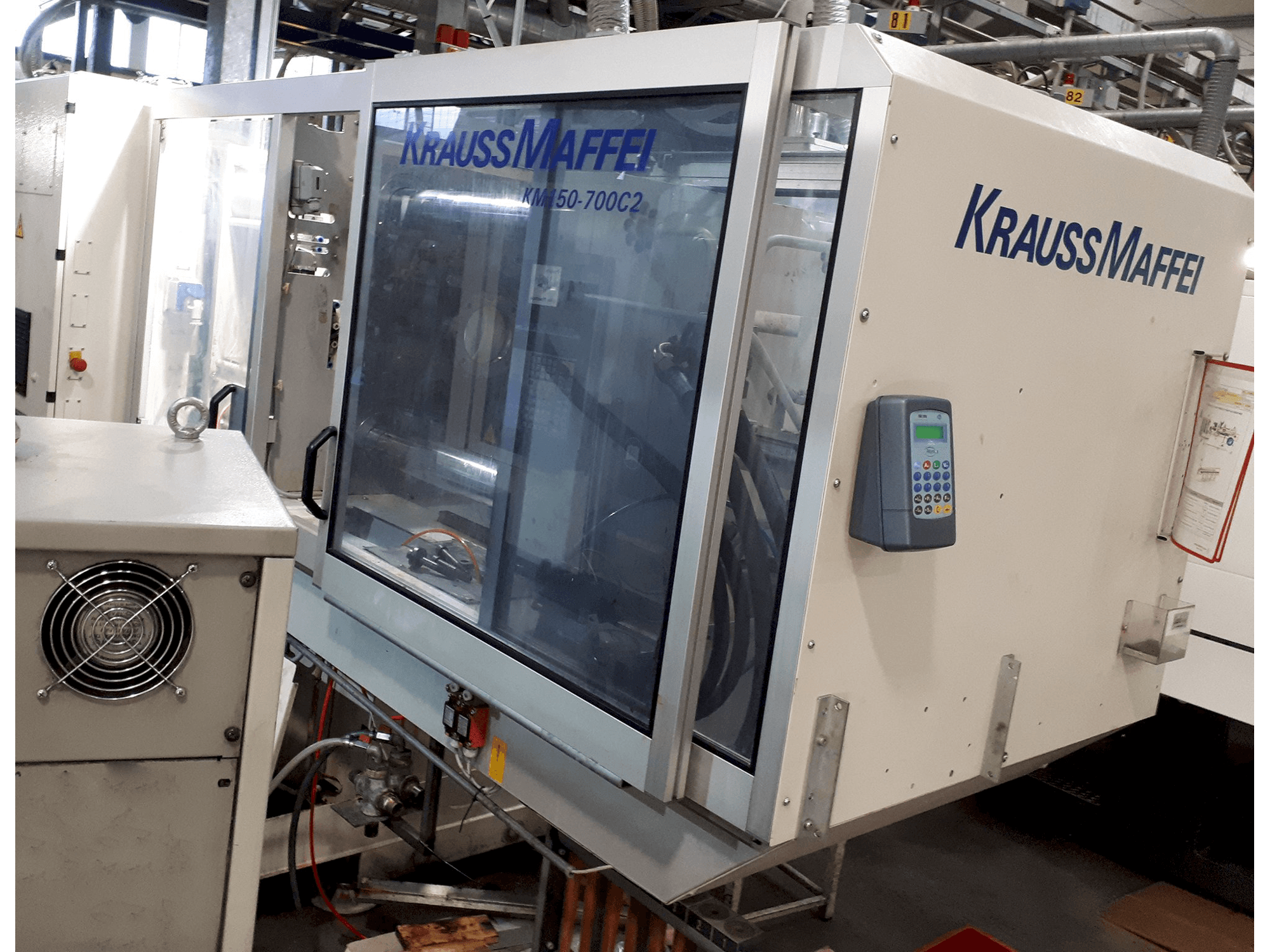 Makine Krauss Maffei - Sağdan görünüm C2 150-700