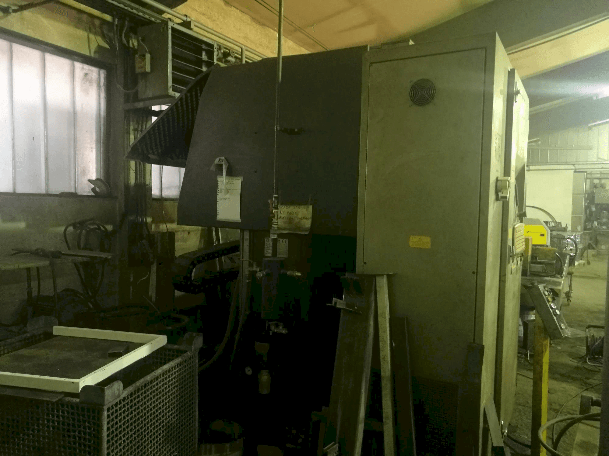 Makine Rainer 1000R - Sol taraftaki görüntü