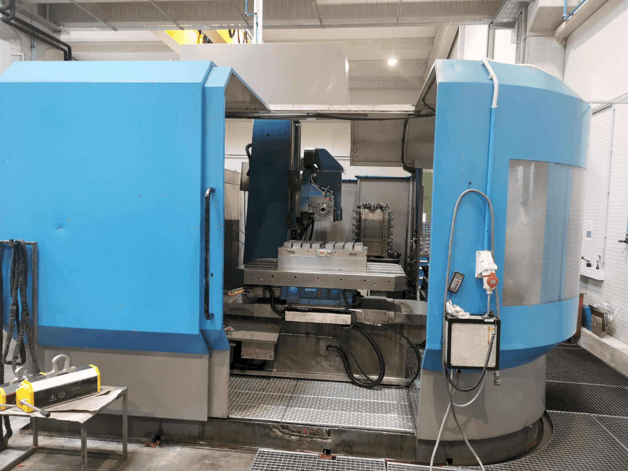 Makine IXION IA 3 TLF - Önden görünüm
