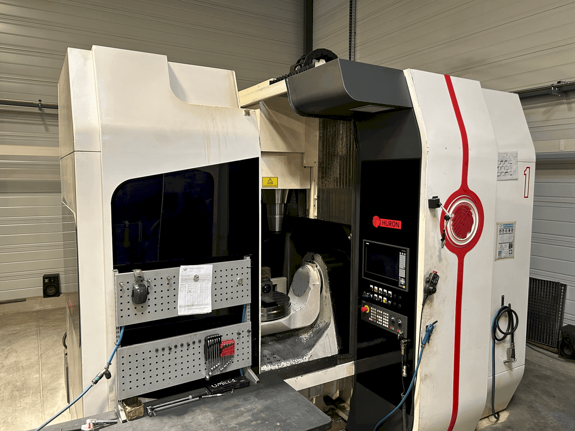 Makine Huron UMILL 6 - Önden görünüm