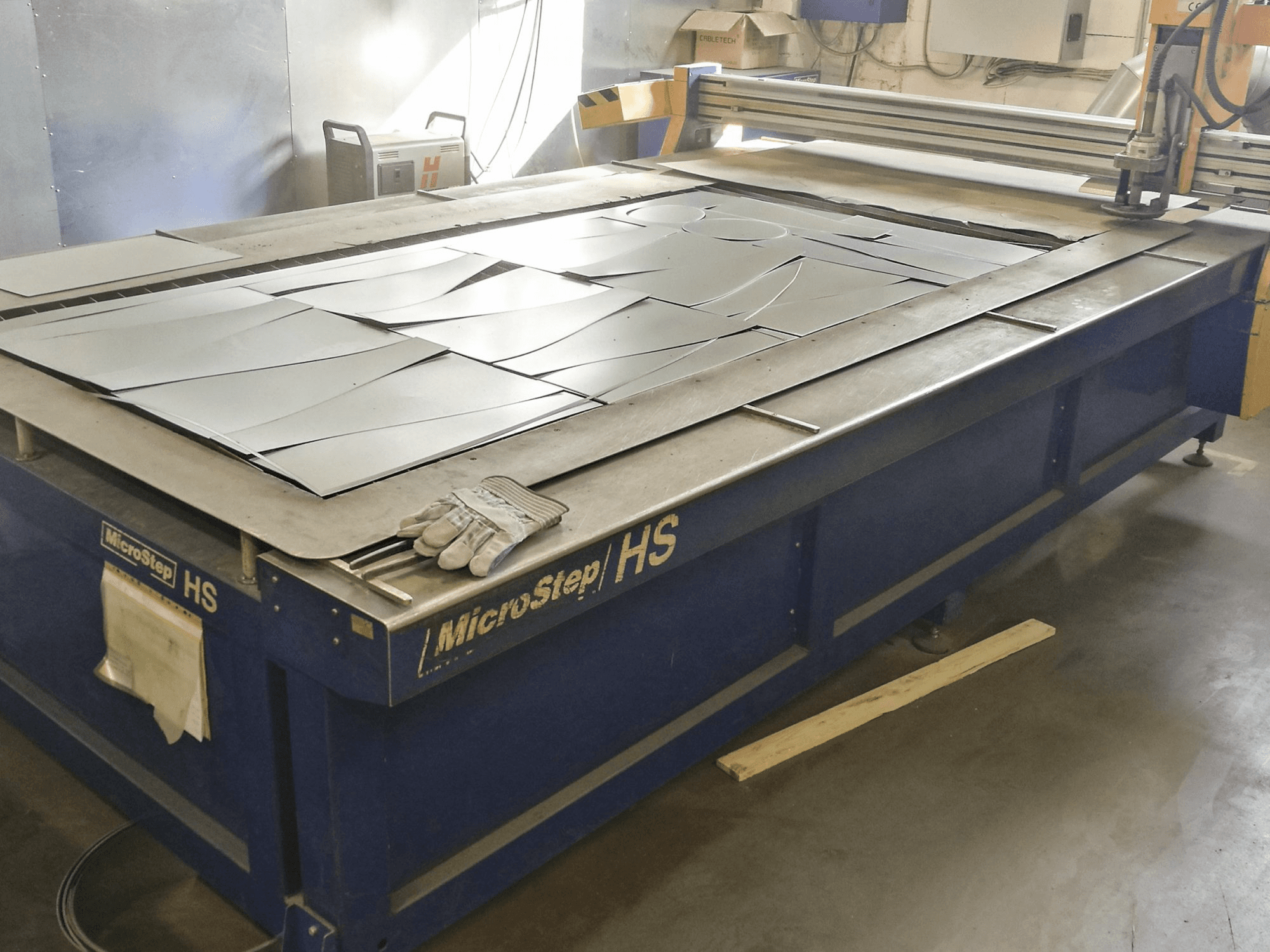 Makine 1 MicroStep - Sağdan görünüm HS 3001.15 P