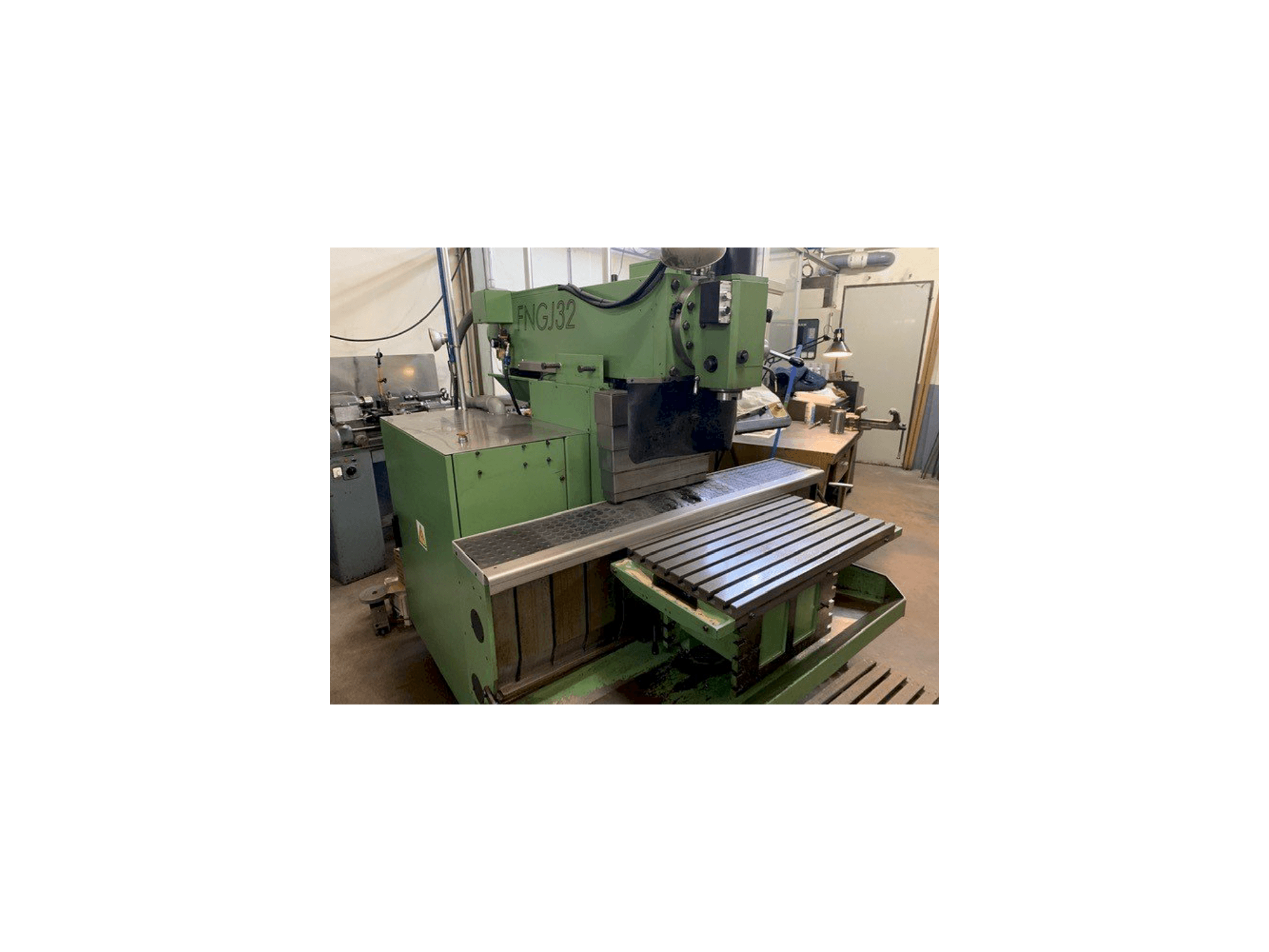 Makine INTOS FNGJ32 - Önden görünüm