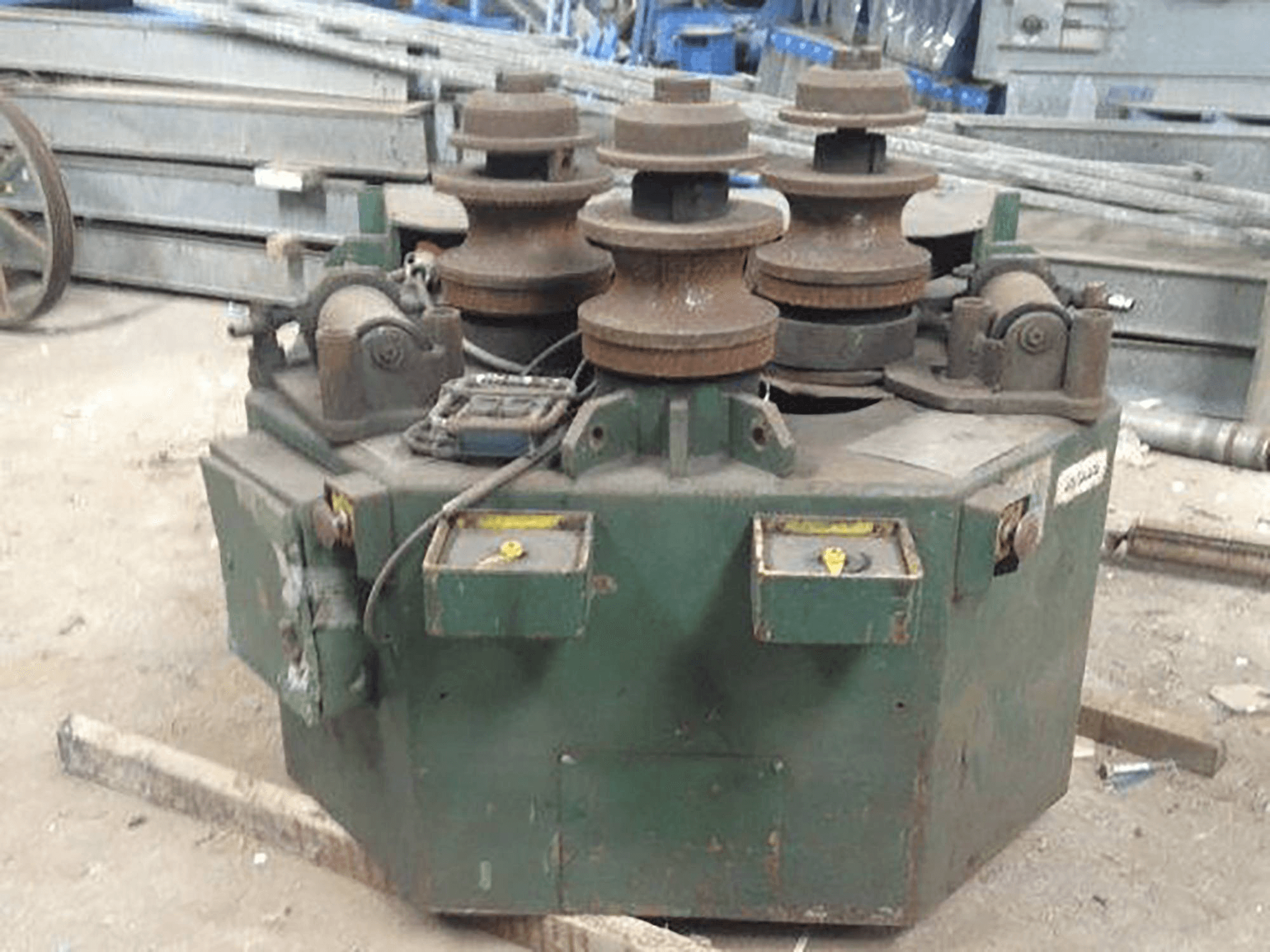 Makine ROUNDO - Önden görünüm R-5