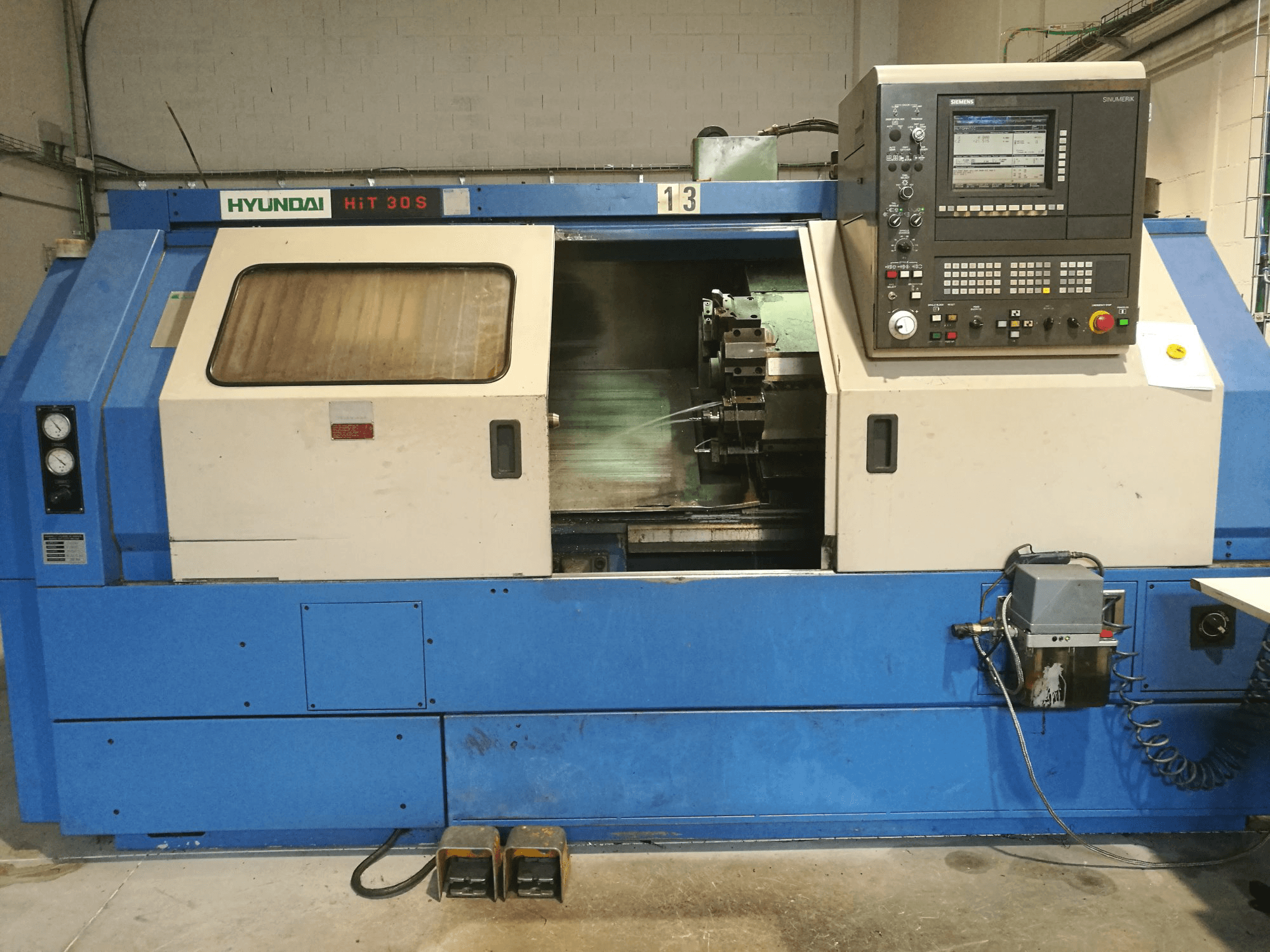 Makine Hyundai Kia - Önden görünüm HiT-30S