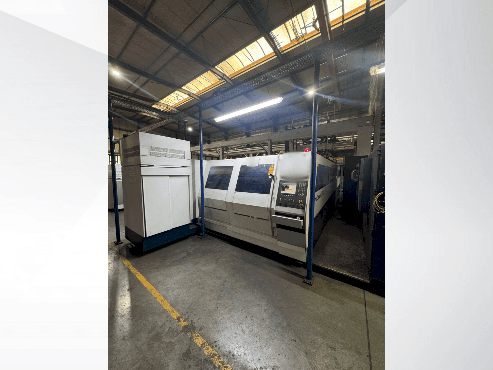 Makine TRUMPF TruLaser 3040 - Önden görünüm