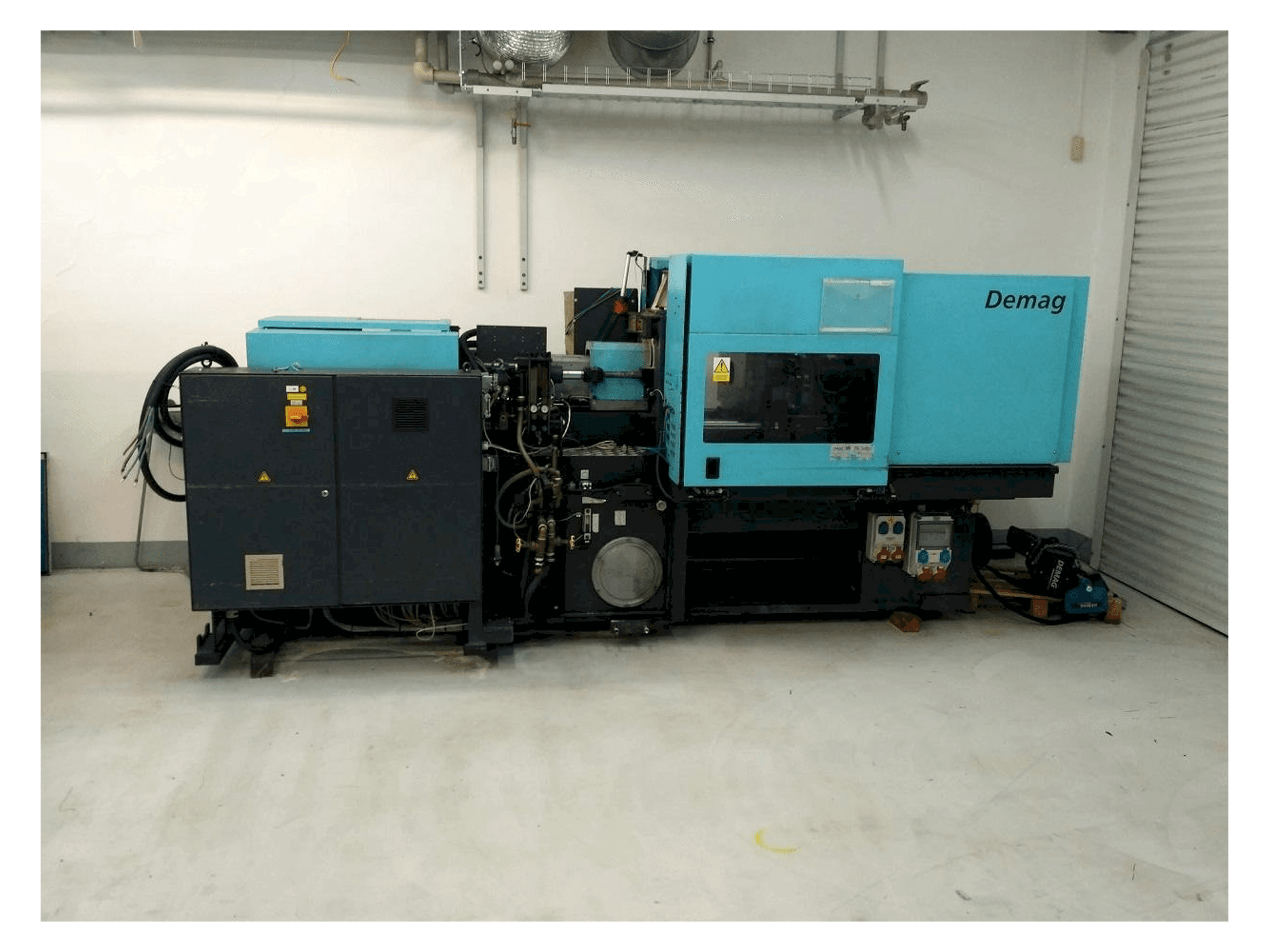 Makine DEMAG Ergotech Concept 800/420-310 - Önden görünüm