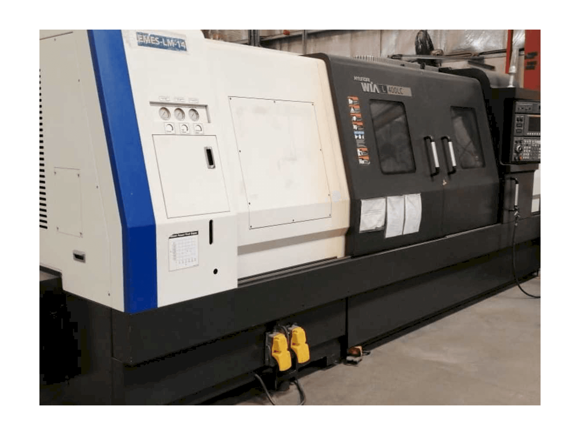 Makine Hyundai Wia L400LC - Önden görünüm