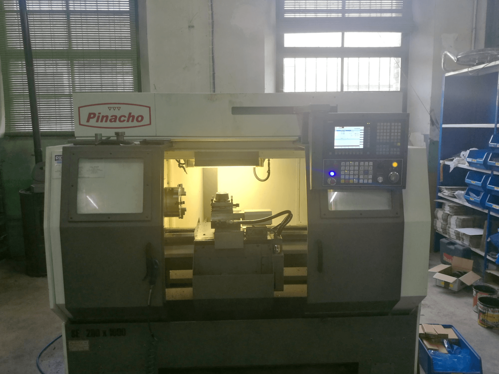 Makine Pinacho - Önden görünüm SE-200