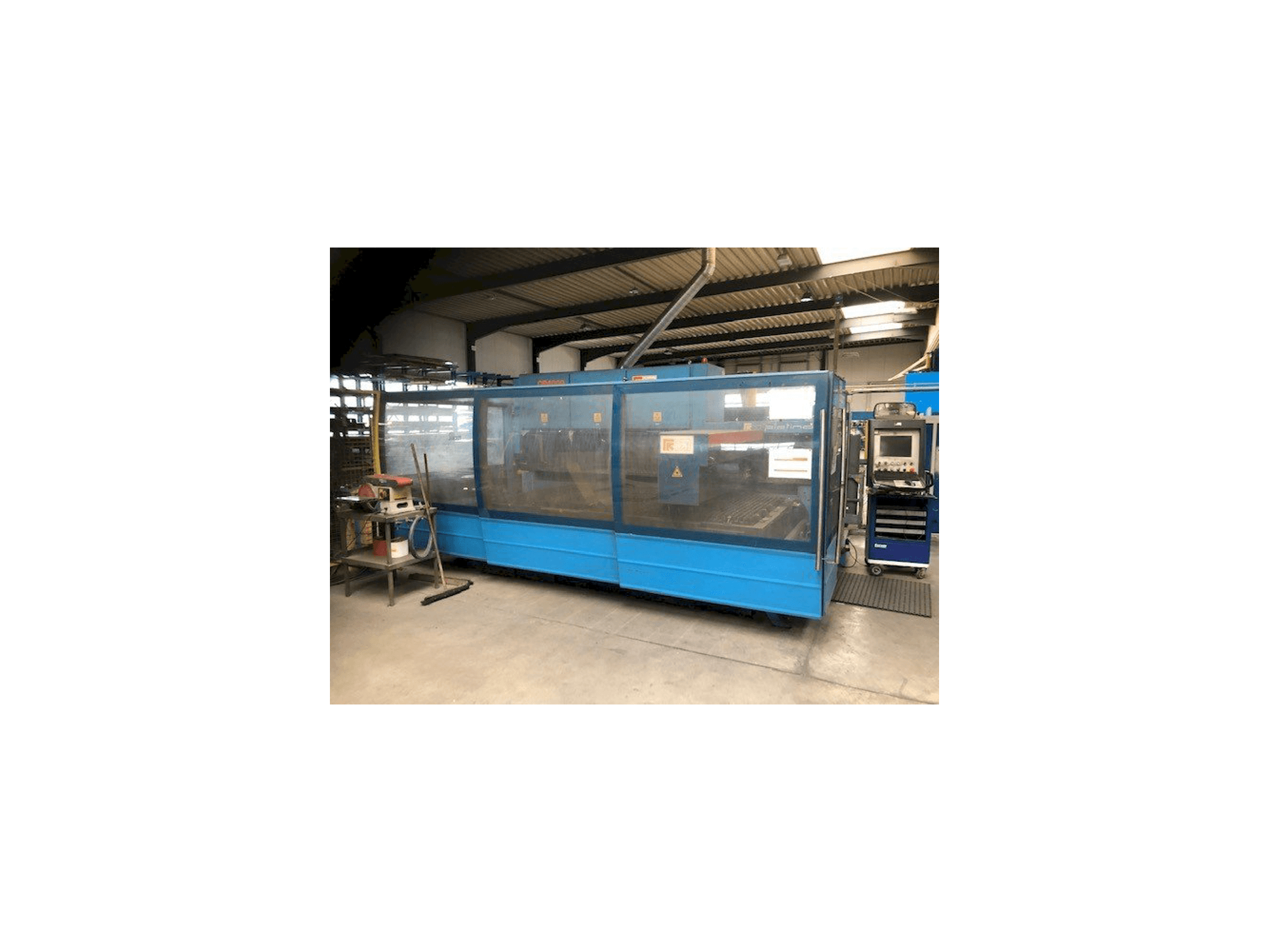 Makine Prima Industrie Platino 1530 - Önden görünüm