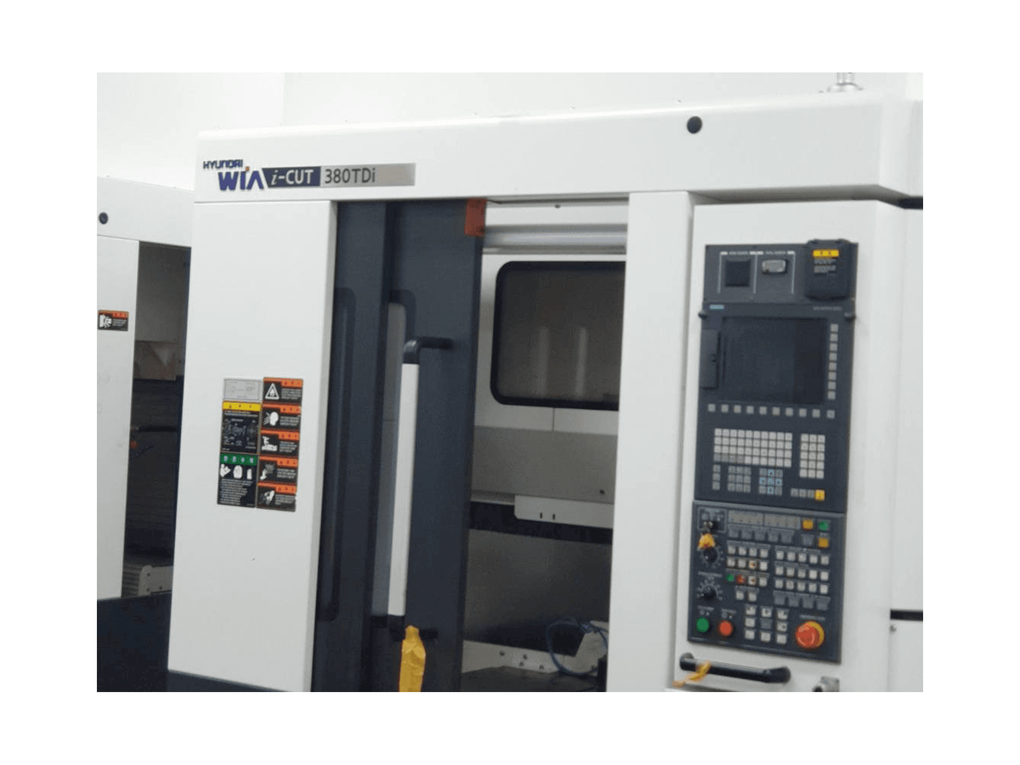 Makine Hyundai Wia i-CUT380TDi - Önden görünüm