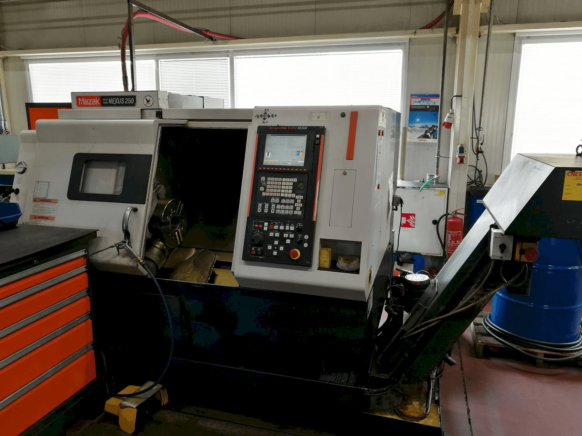 Makine Mazak Nexus 250 - Önden görünüm