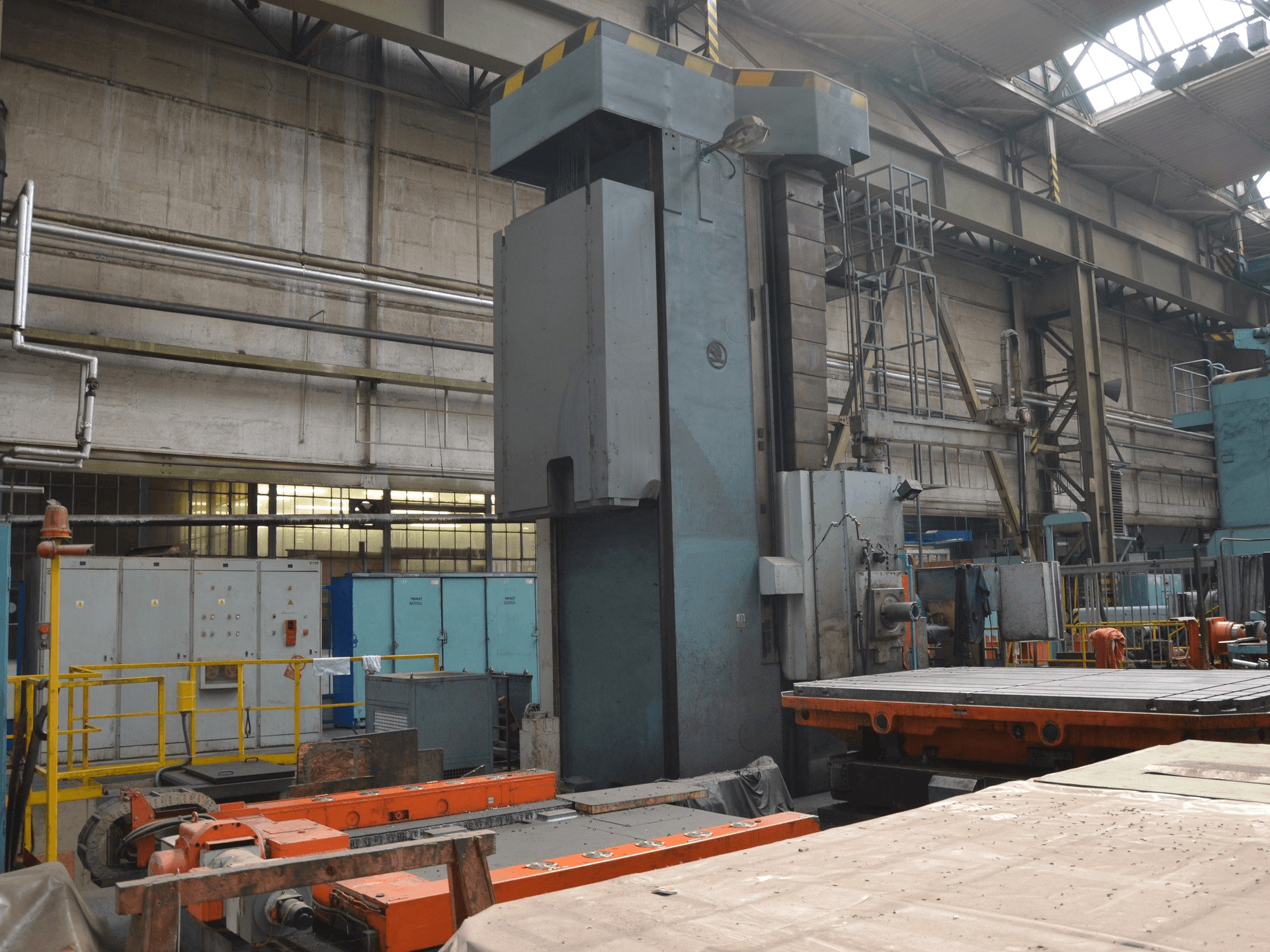 Makine SKODA W 180NC - Sol taraftaki görüntü