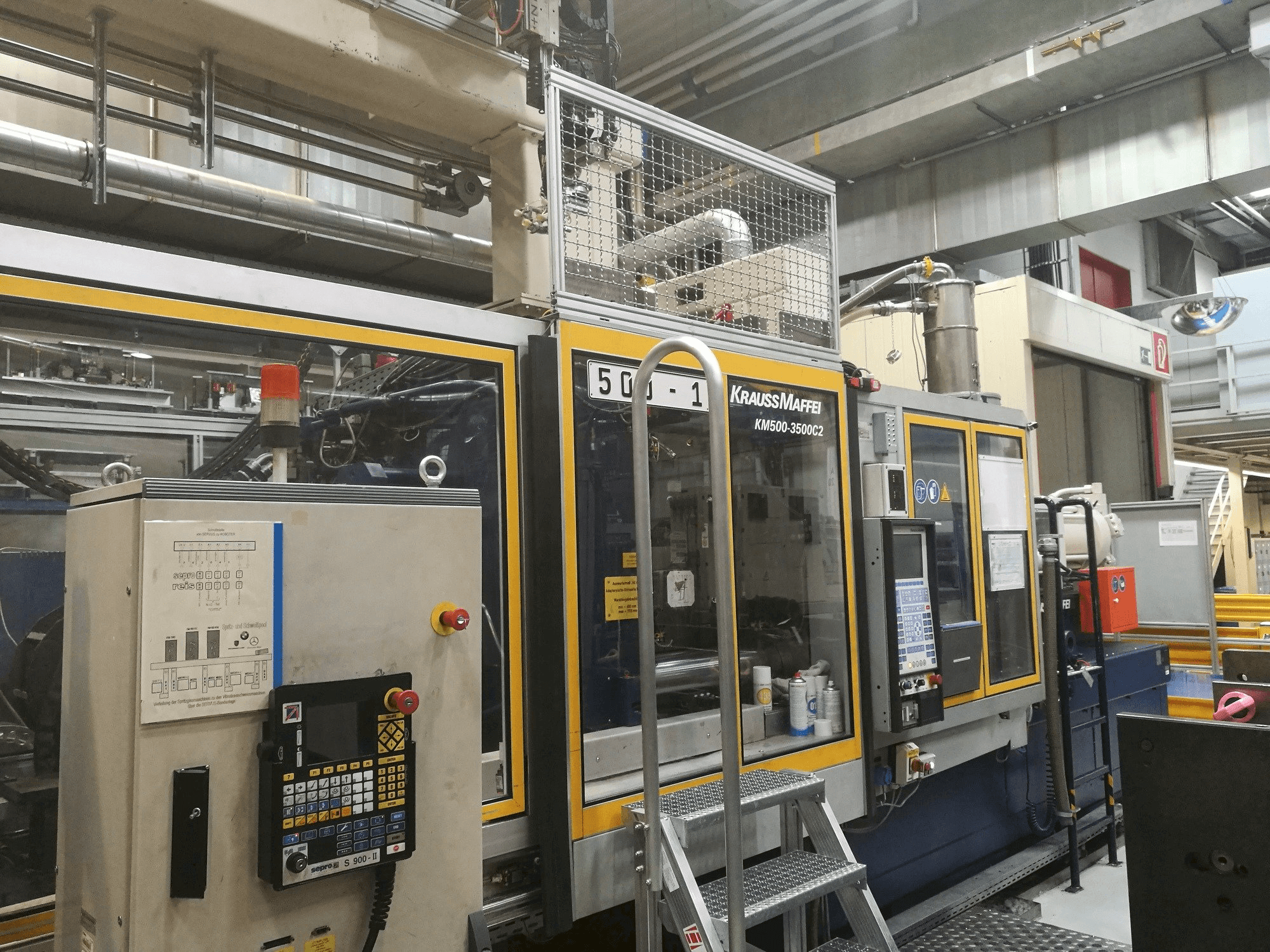 Makine Krauss Maffei 500-3500 C2 - Önden görünüm