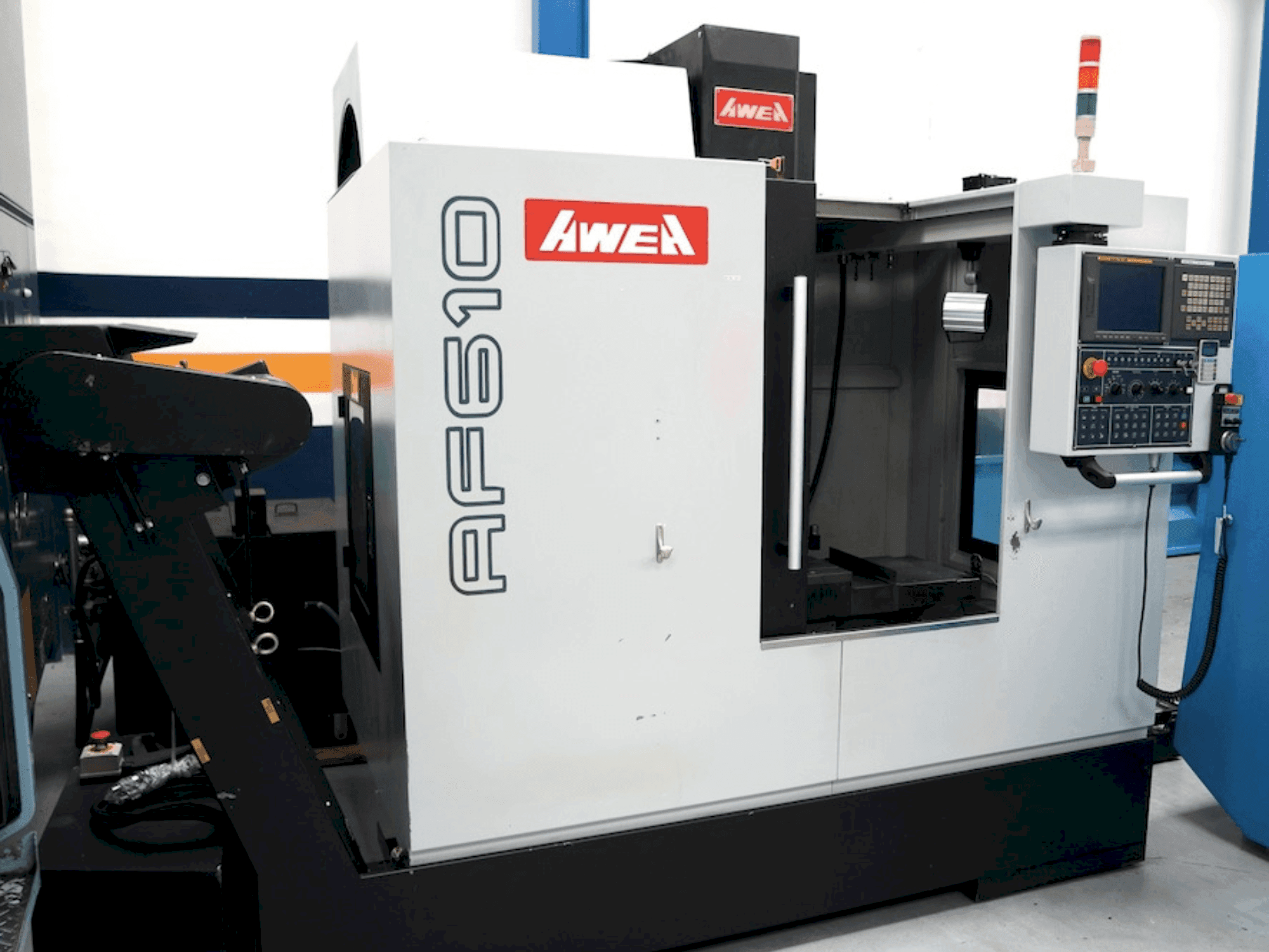 Makine AWEA AF 610 - Önden görünüm