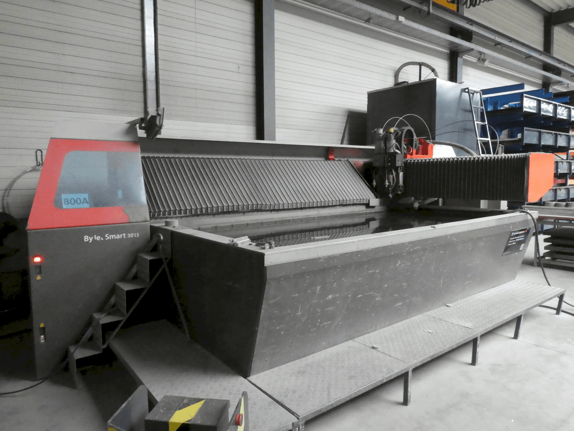 Makine Bystronic ByJet Smart 3015 - Önden görünüm