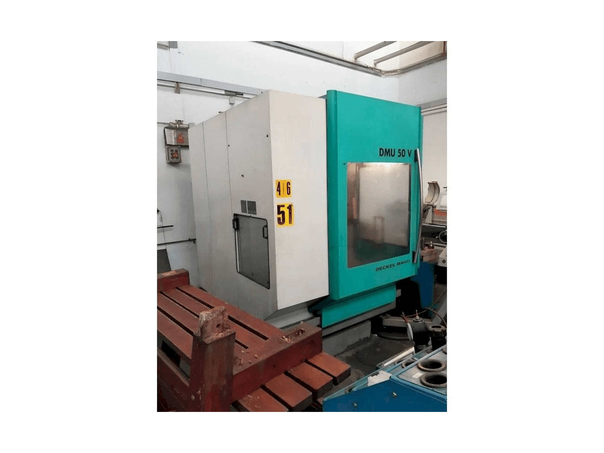 Makine DECKEL MAHO DMU 50 V - Sol taraftaki görüntü