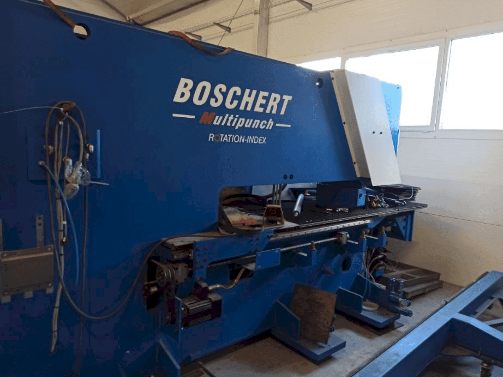 Makine BOSCHERT MULTIPUNCH 1250 - Önden görünüm