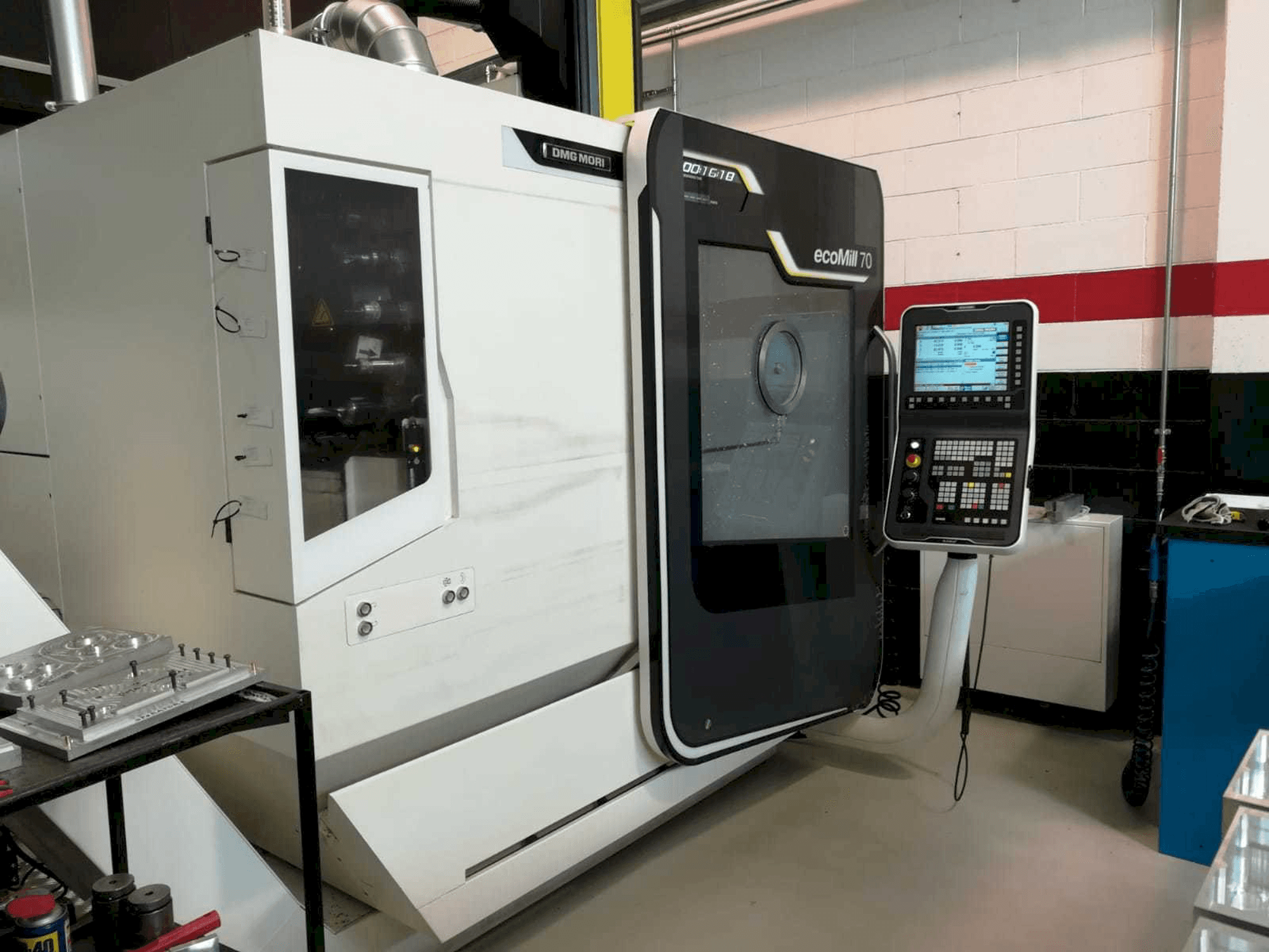 Makine DMG Deckel Maho Ecomill 70 - Önden görünüm