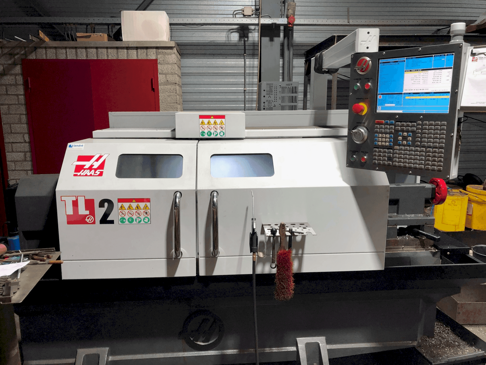 Makine HAAS TL-2 - Önden görünüm