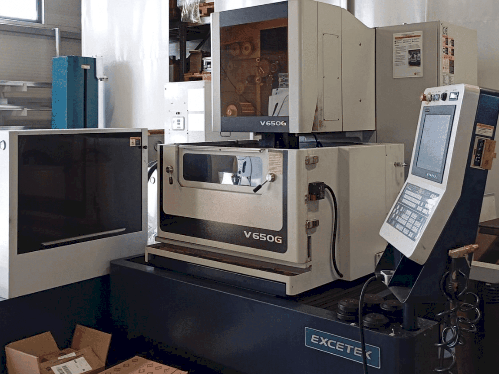 Makine EXCETEK V 650 G - Önden görünüm