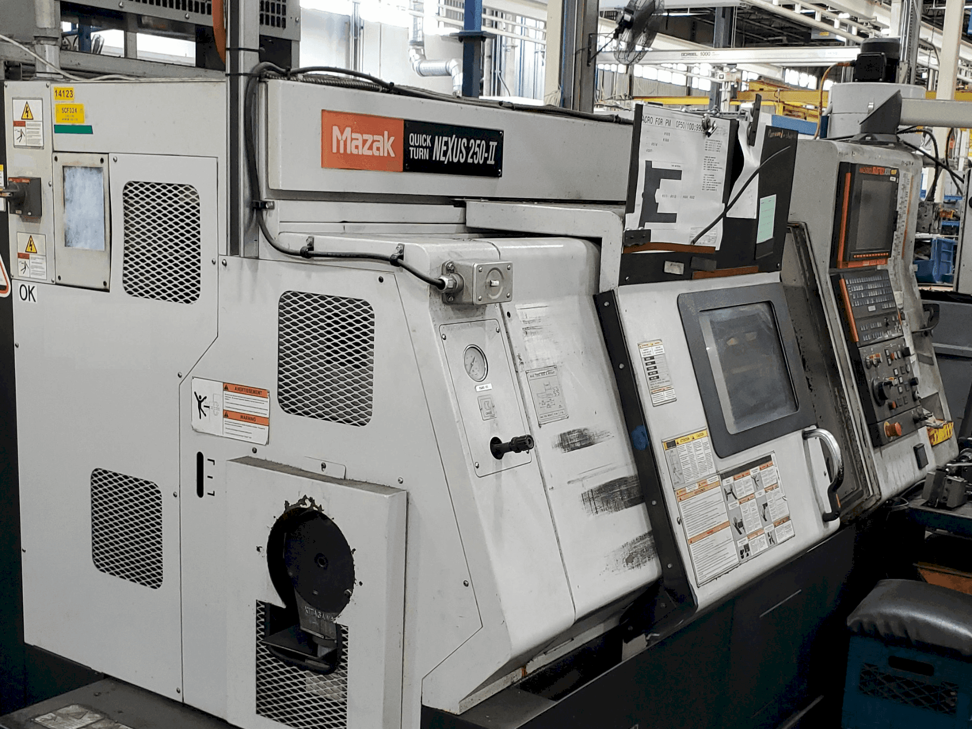Makine Mazak QTN 250-II - Önden görünüm