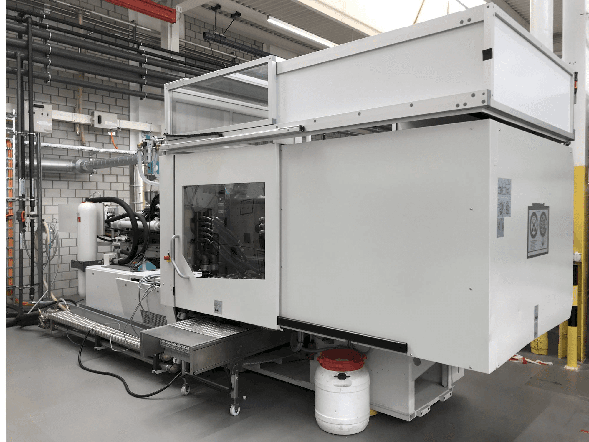 Makine Sumitomo Demag EL-EXIS SP 200/560-675 - Önden görünüm