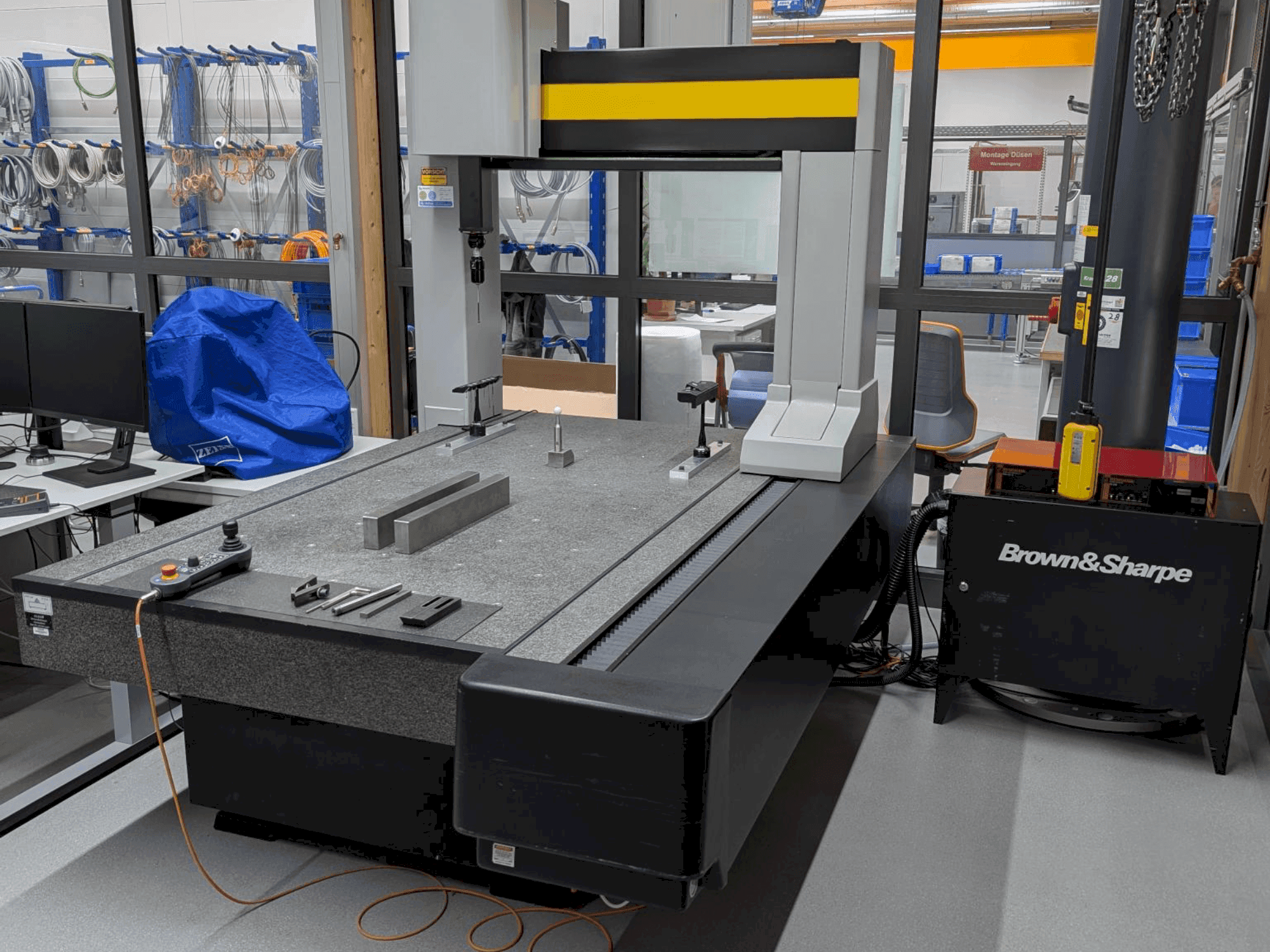 Makine BROWN & SHARPE Chameleon - Önden görünüm