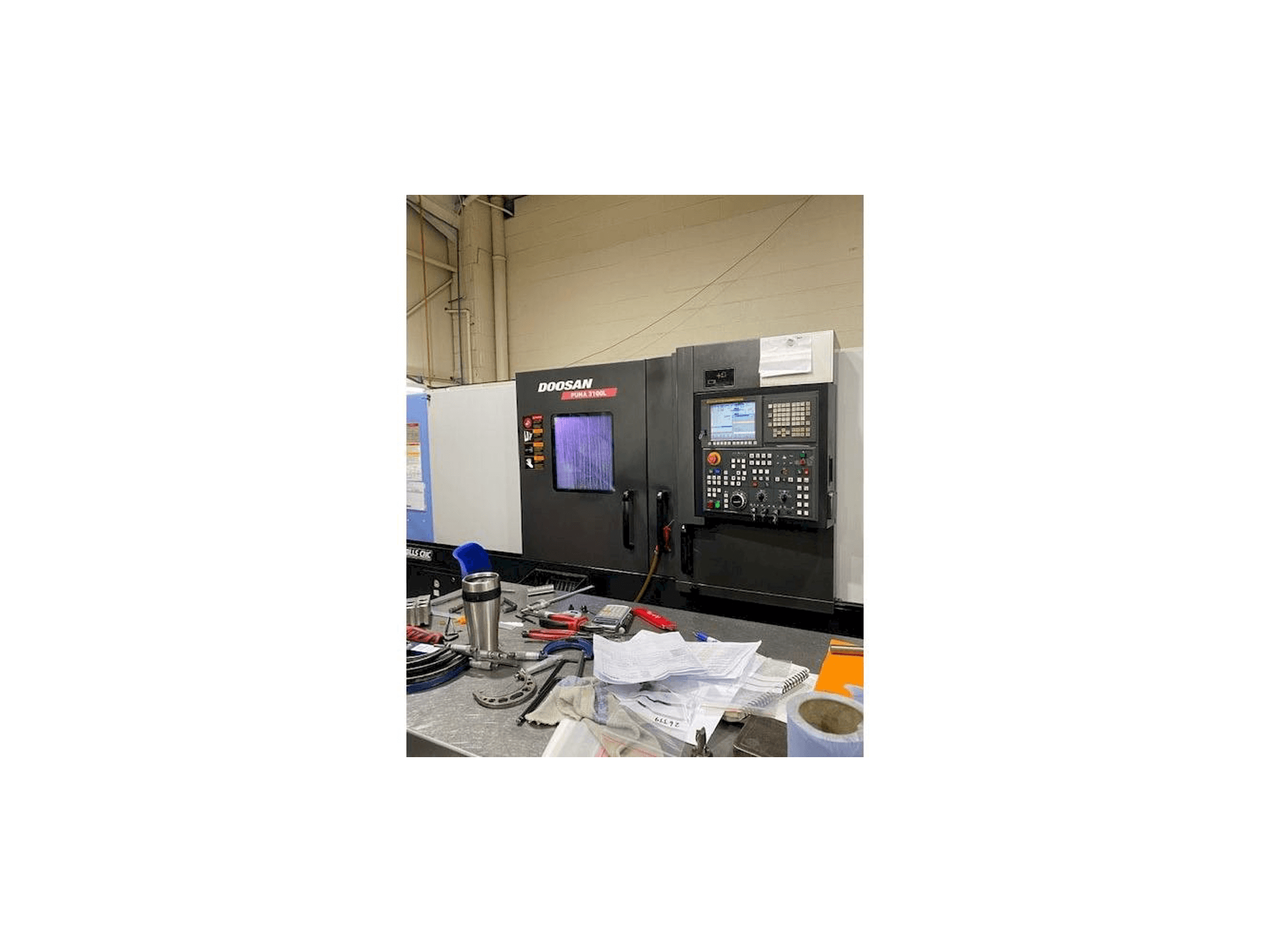 Makine Doosan Puma 3100L - Önden görünüm