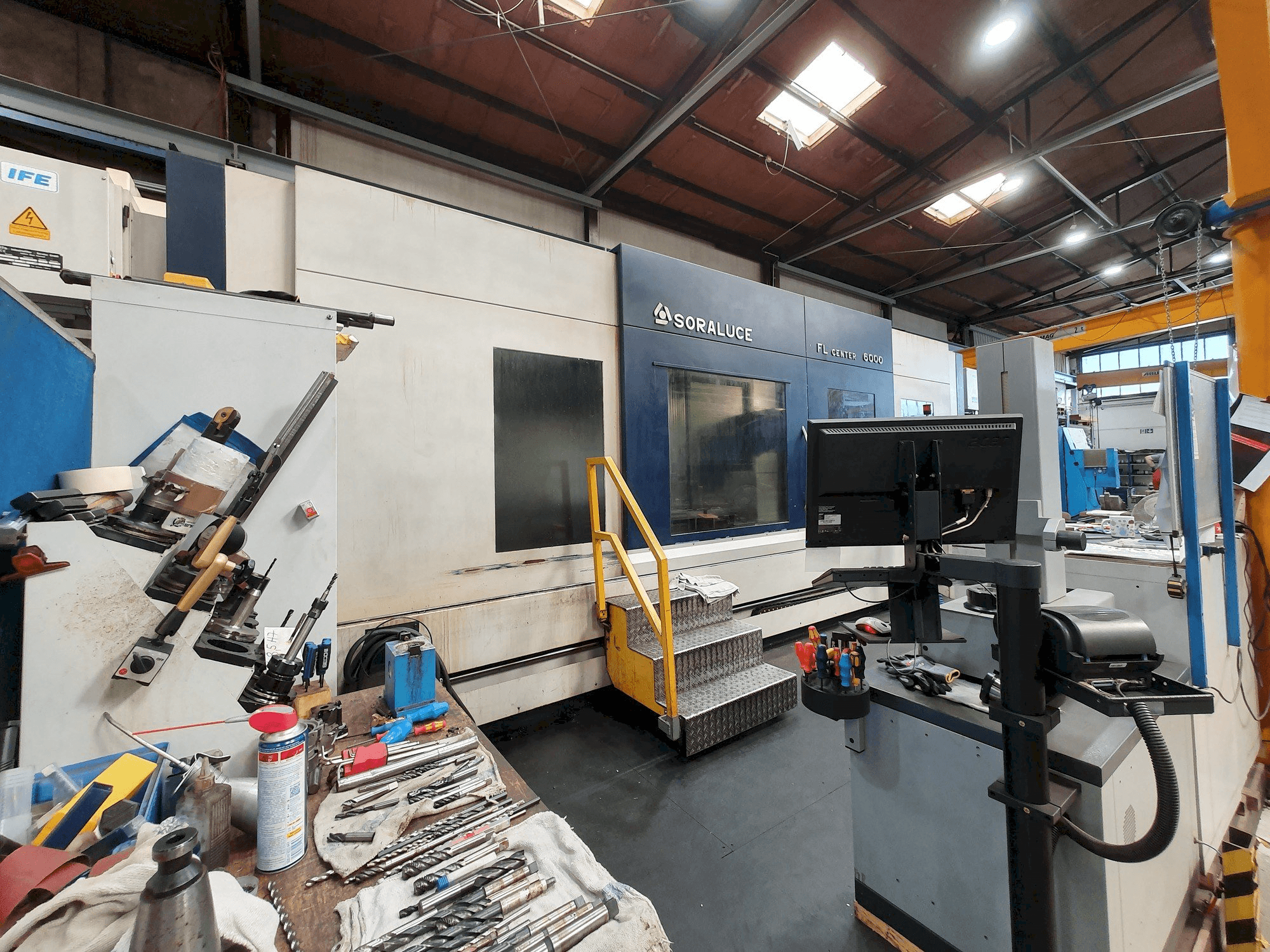 Makine Soraluce FL 6000 - Önden görünüm