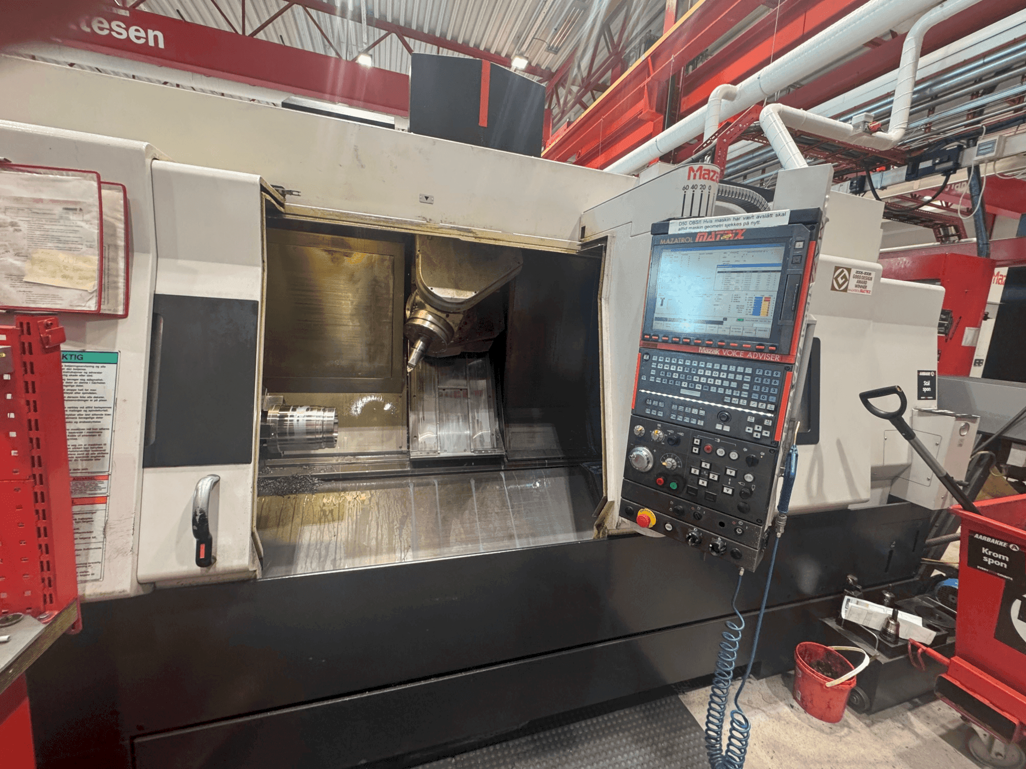 Makine Mazak Integrex 400 IV - Önden görünüm