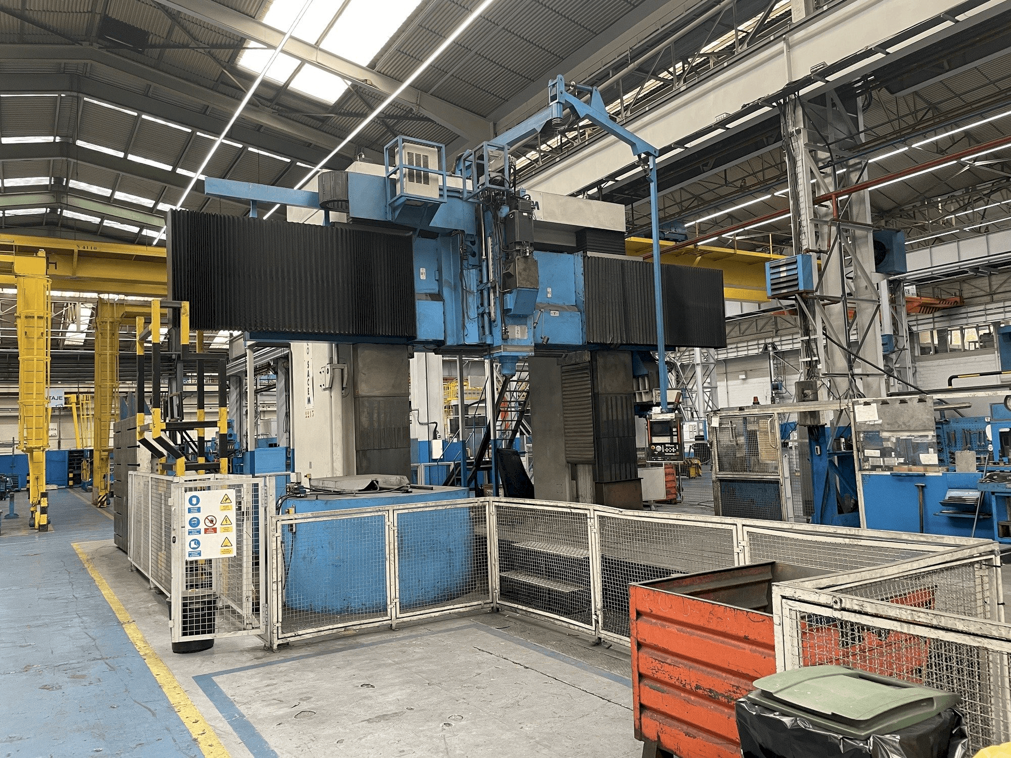 Makine AMCO-SACEM ACEM FPF1-3300 - Önden görünüm