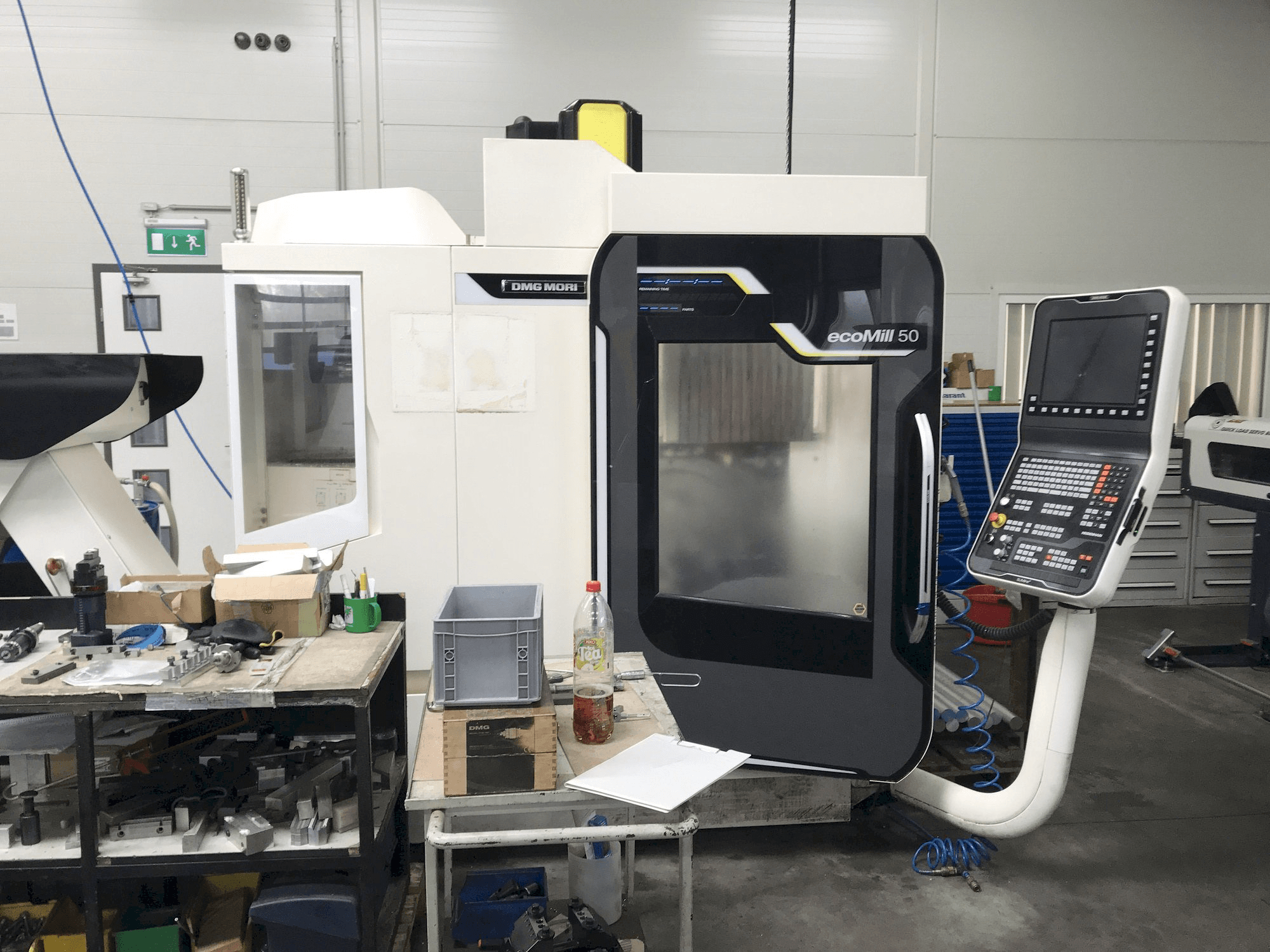 Makine DMG MORI Ecomill 50 - Önden görünüm
