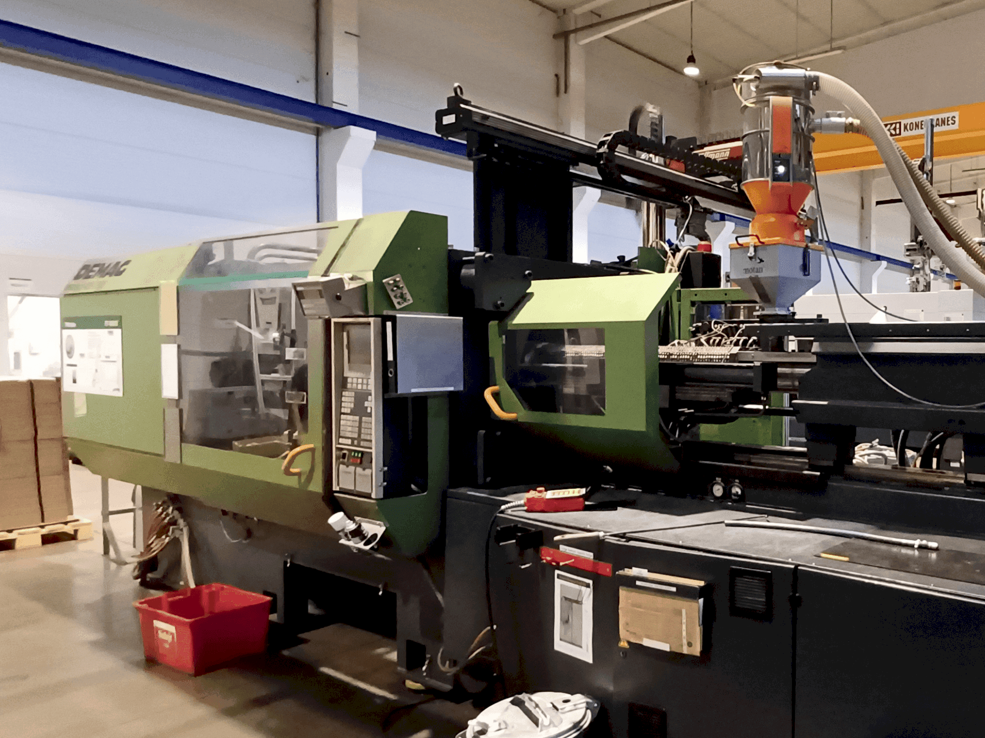 Makine DEMAG ERGOTECH 4200-2300 - Önden görünüm