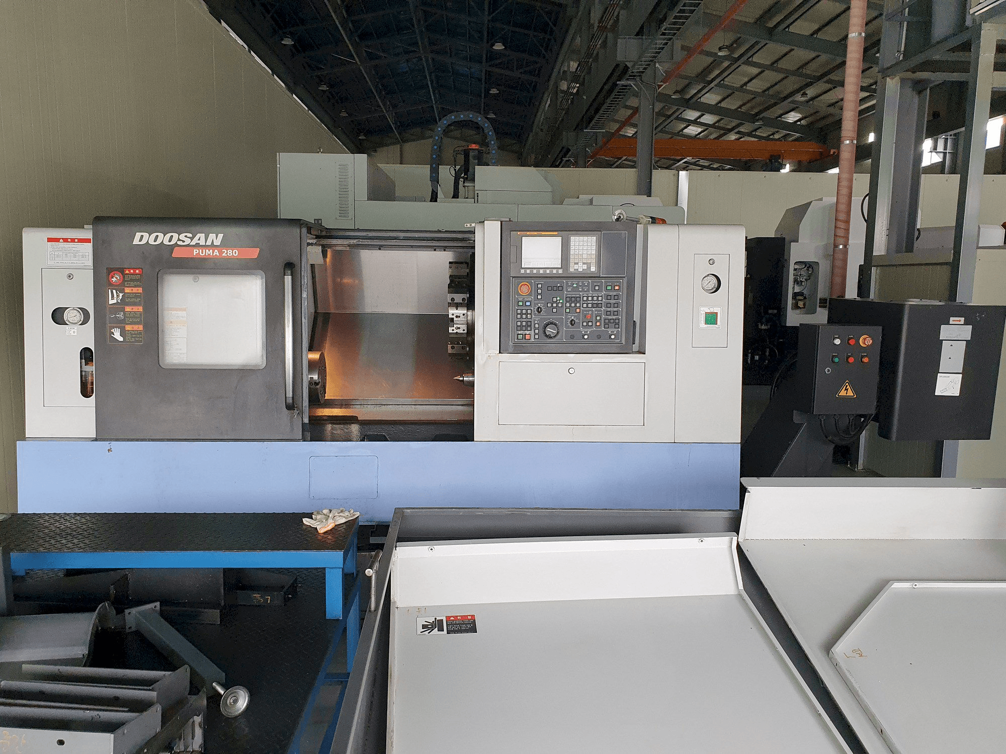 Makine Doosan PUMA 280 - Önden görünüm