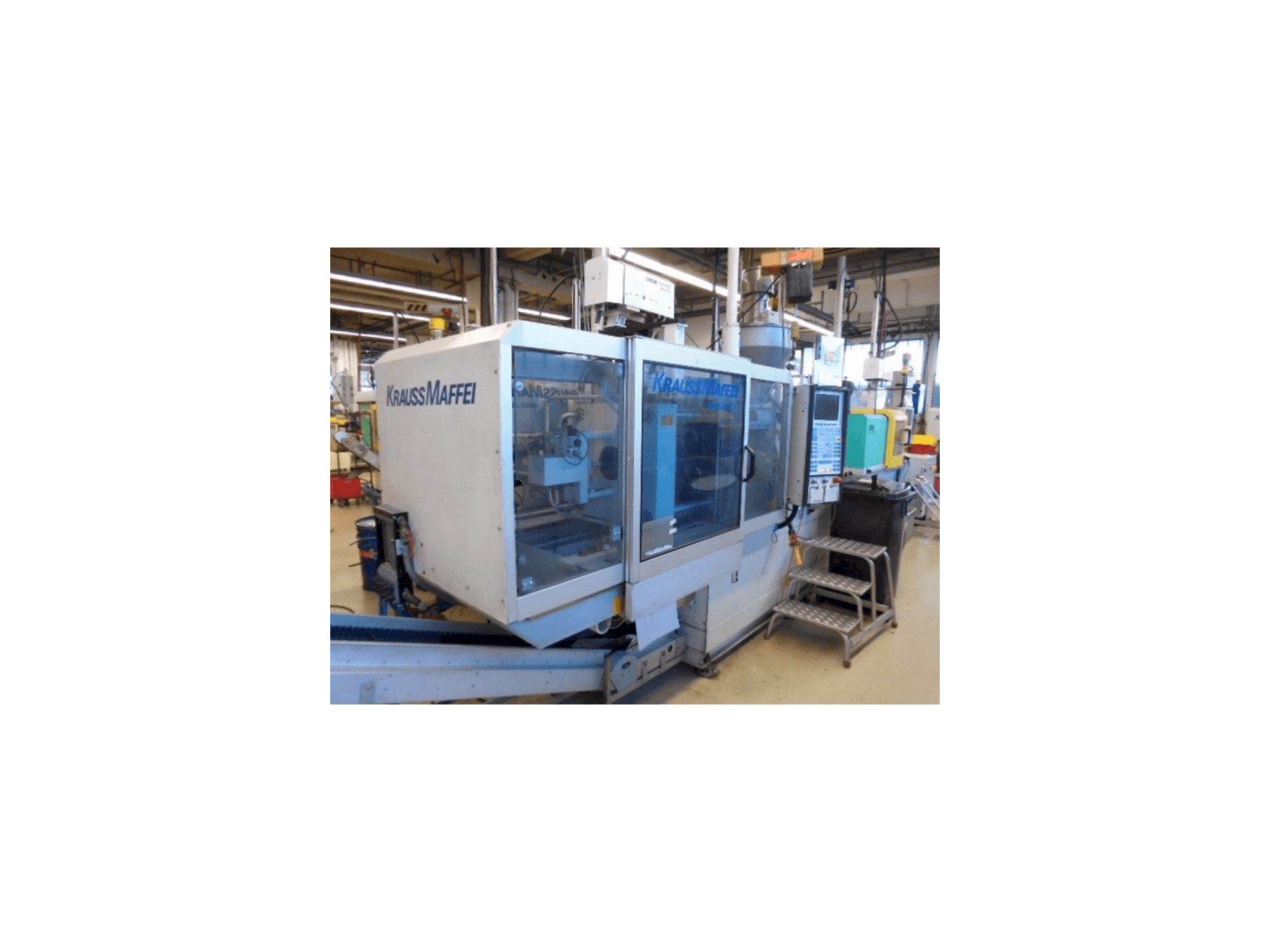 Makine Krauss Maffei KM 65-390-C2 - Sol taraftaki görüntü