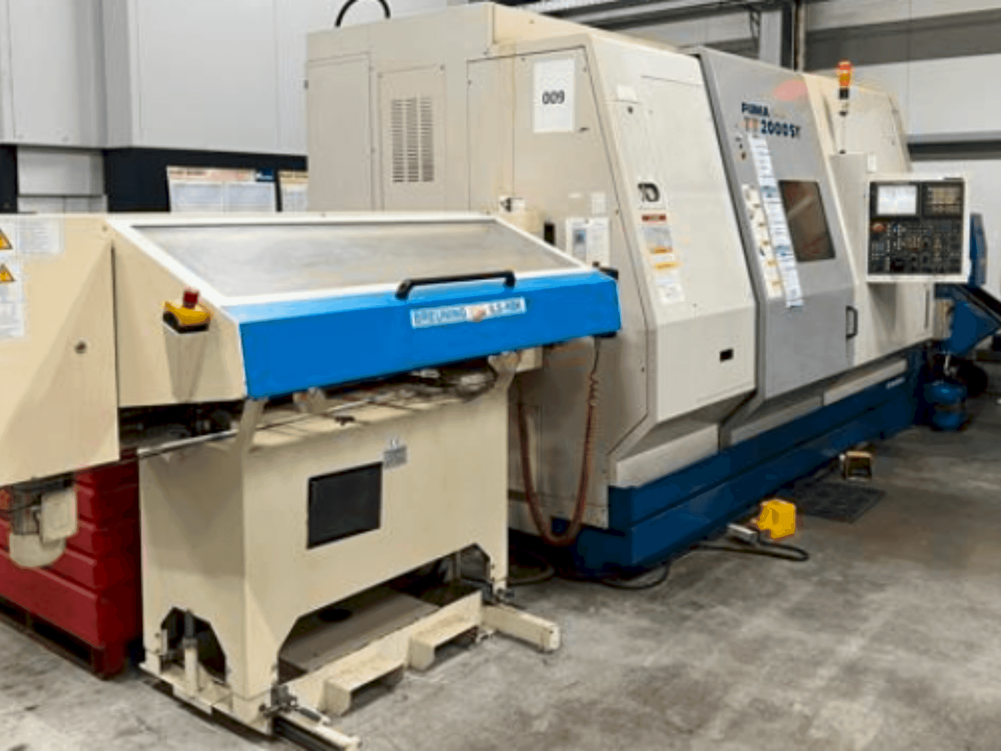 Makine DAEWOO PUMA TT 2000 SY - Önden görünüm