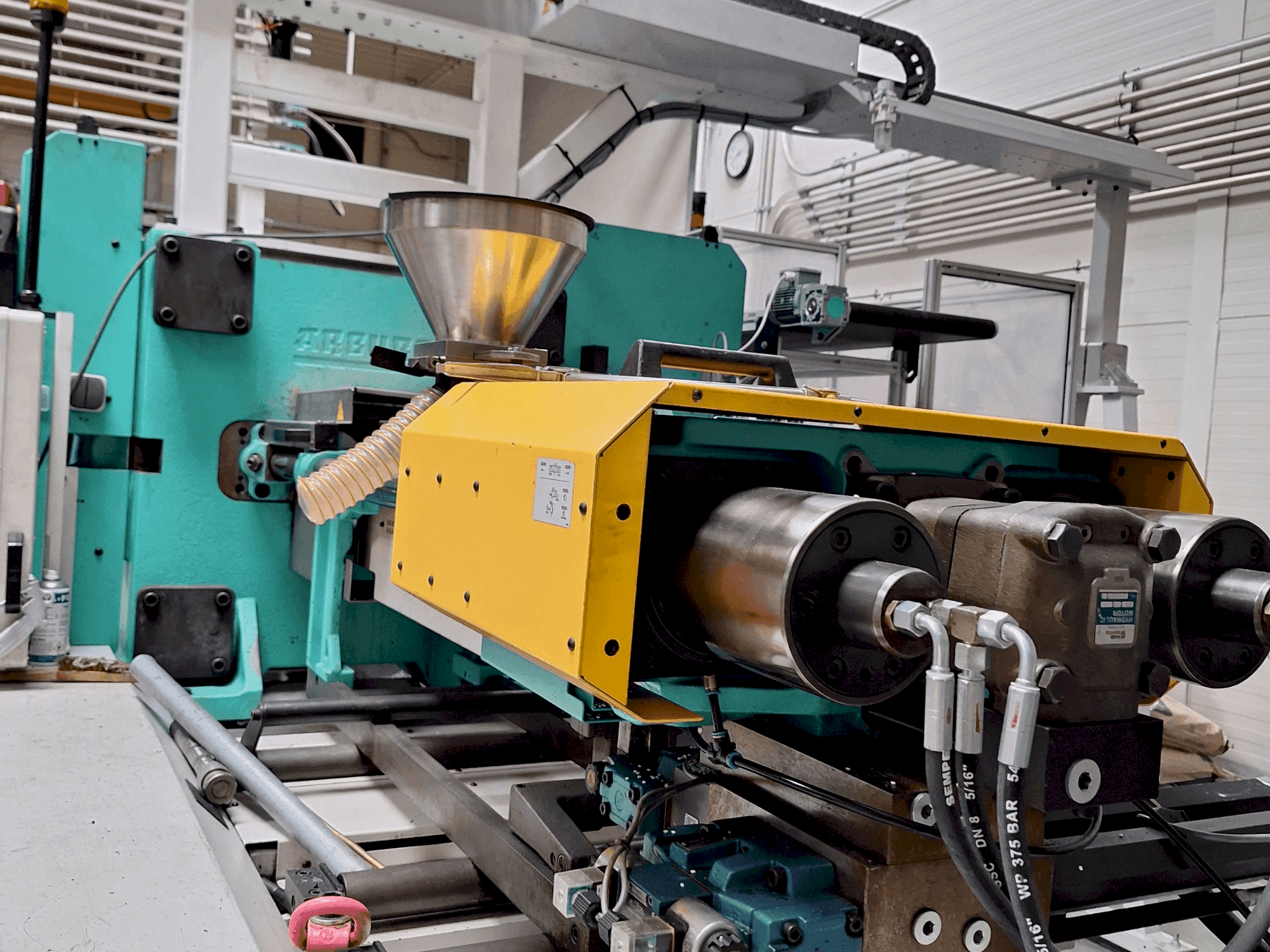 Makine Arburg 630 S 2500-675 - Önden görünüm